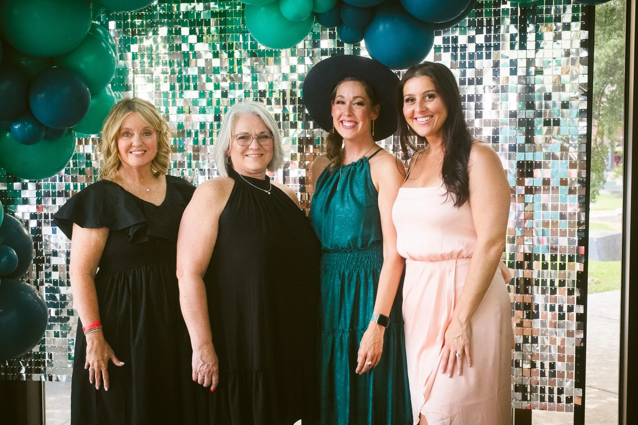 TEal_Ball-061-topaz.jpg