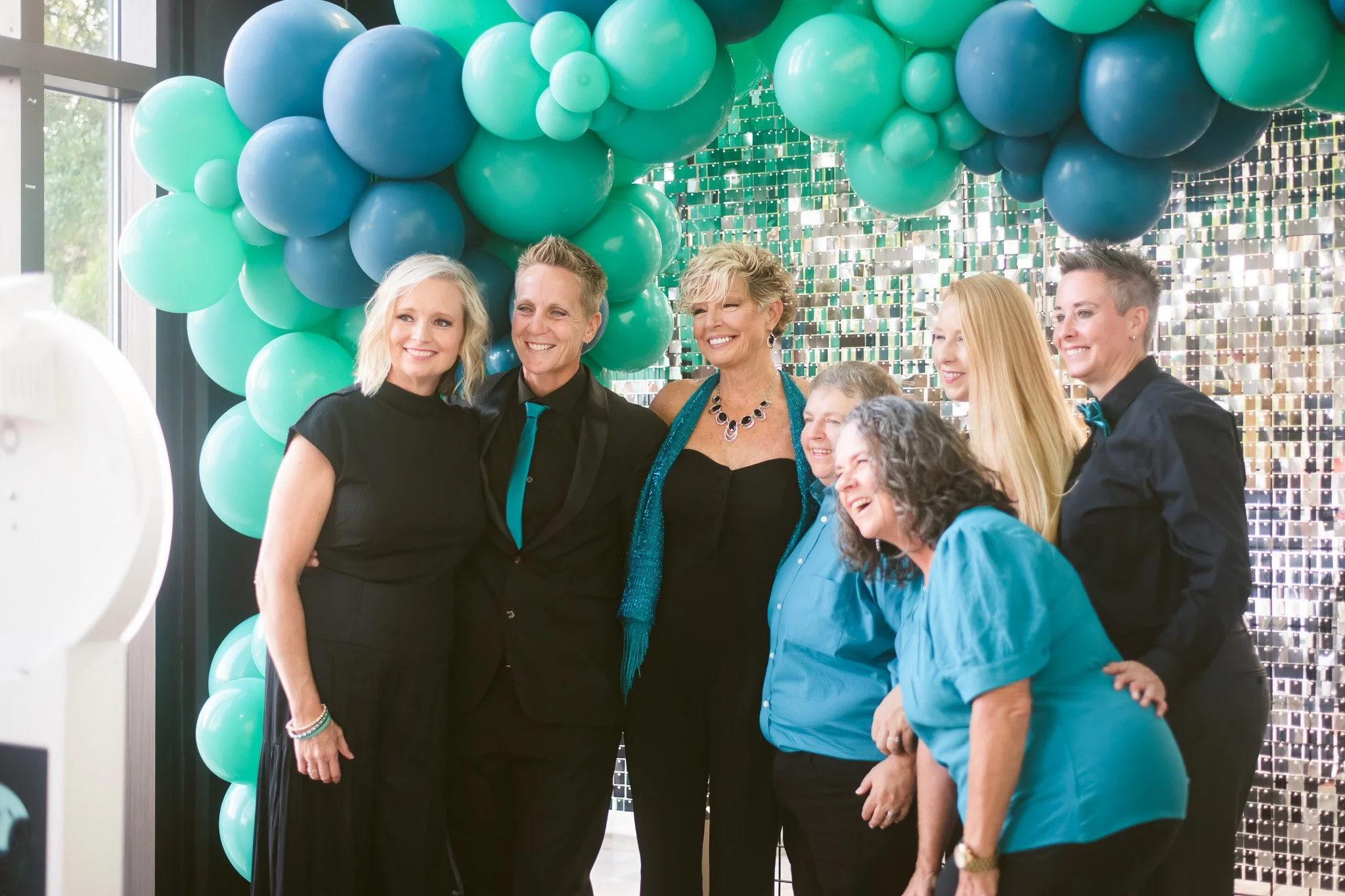 TEal_Ball-044-topaz.jpg
