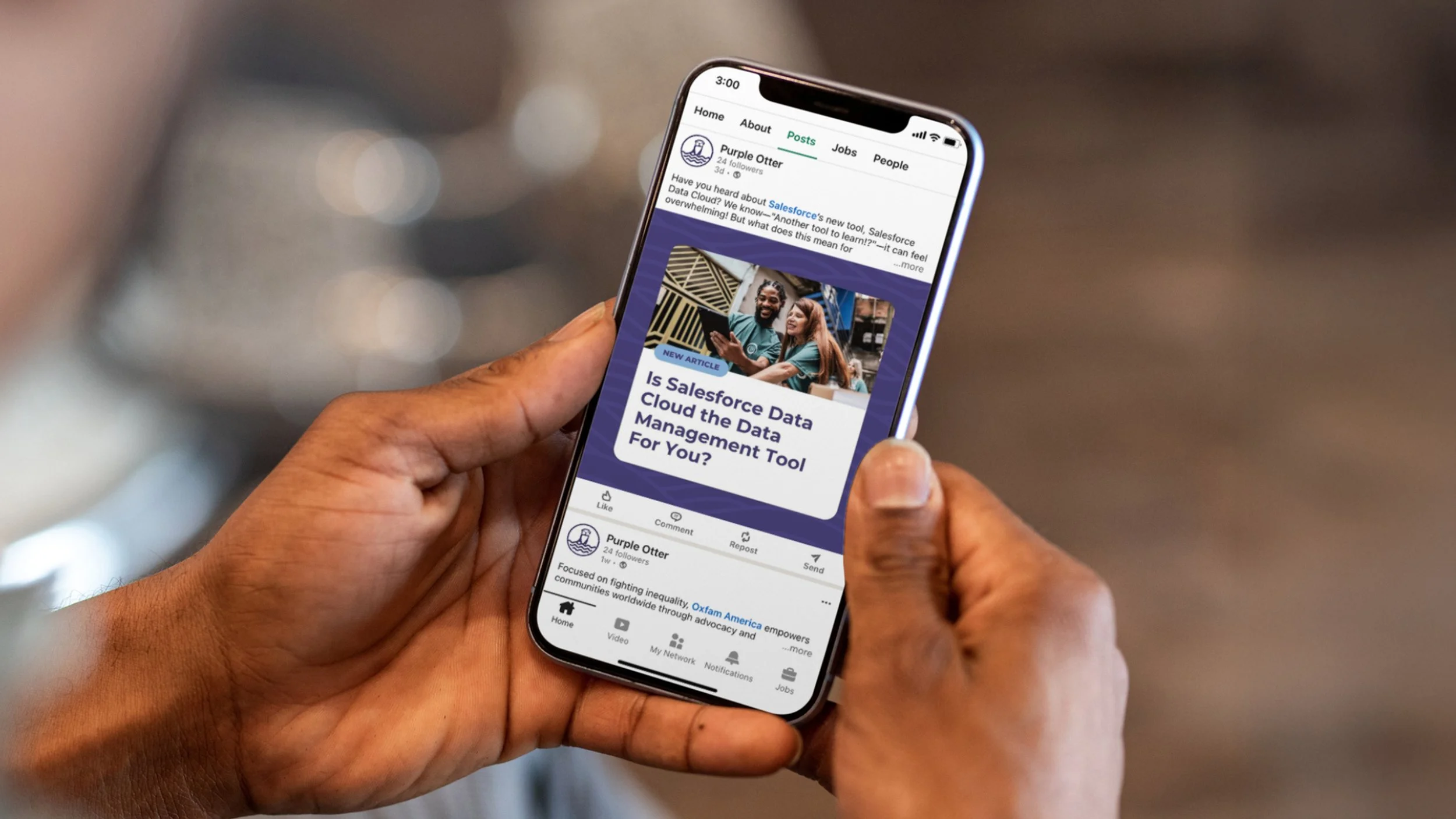 A person's hands on a laptop looking at Insight Eye Care's website.