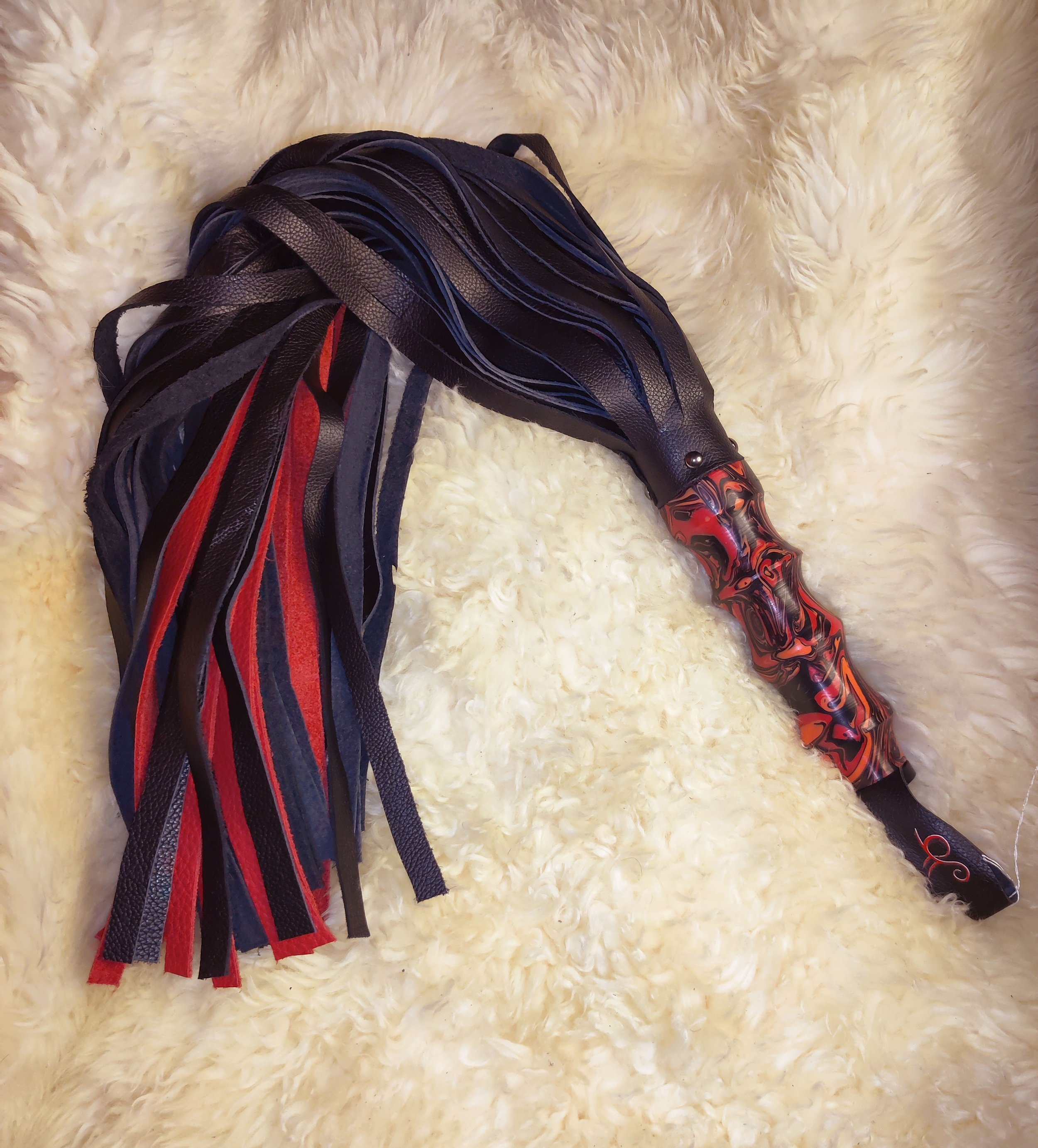 Redblack2.jpg