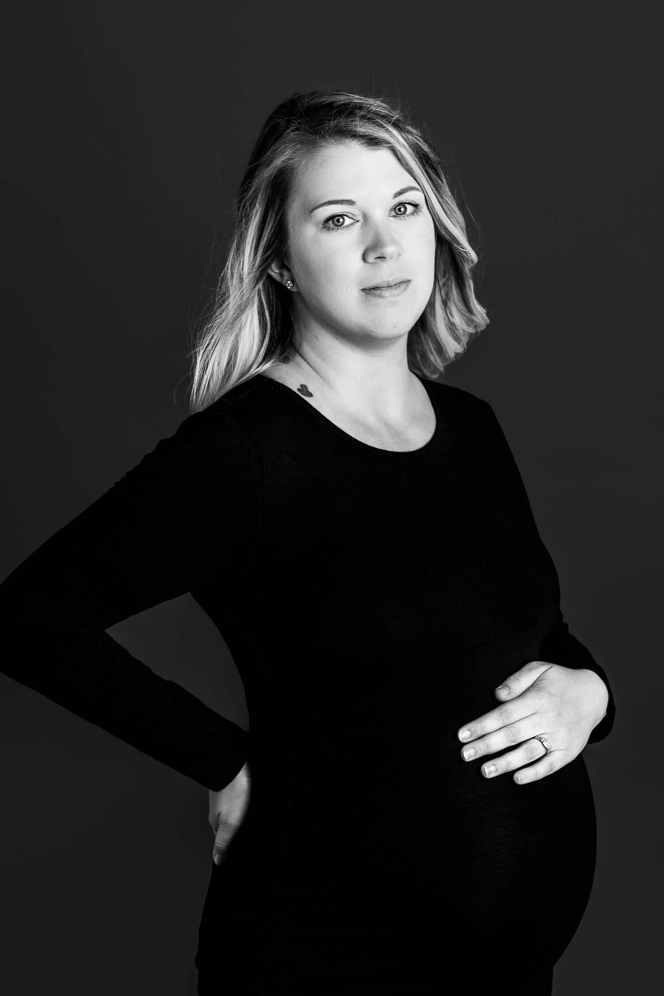 Smallish-Seattle-maternity-photography-studio-bw-black-dress.jpg