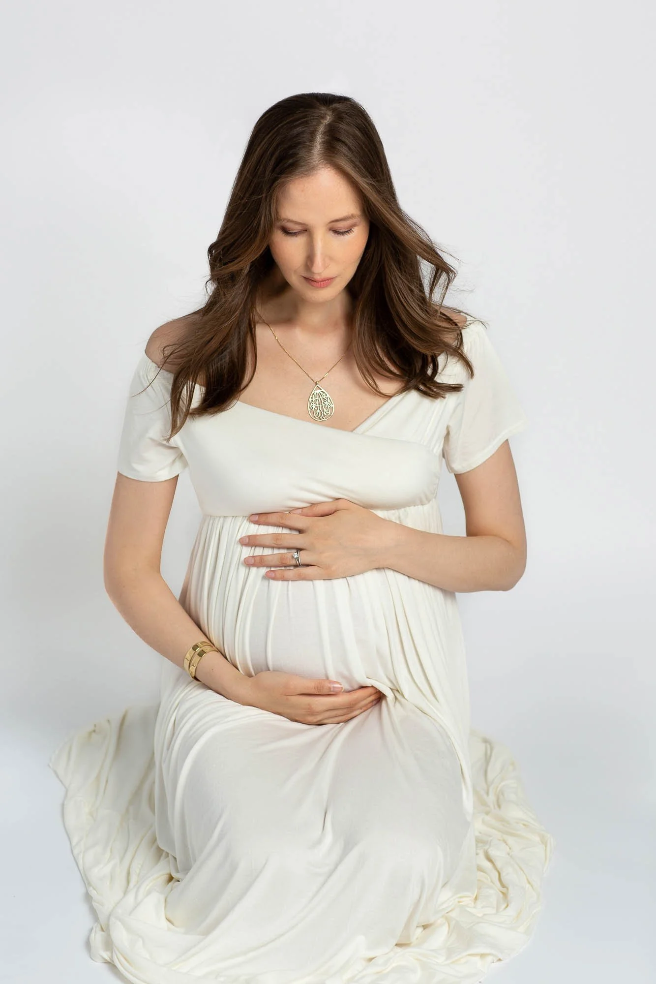 Smallish-Seattle-maternity-photography-studio-simple-white.jpg