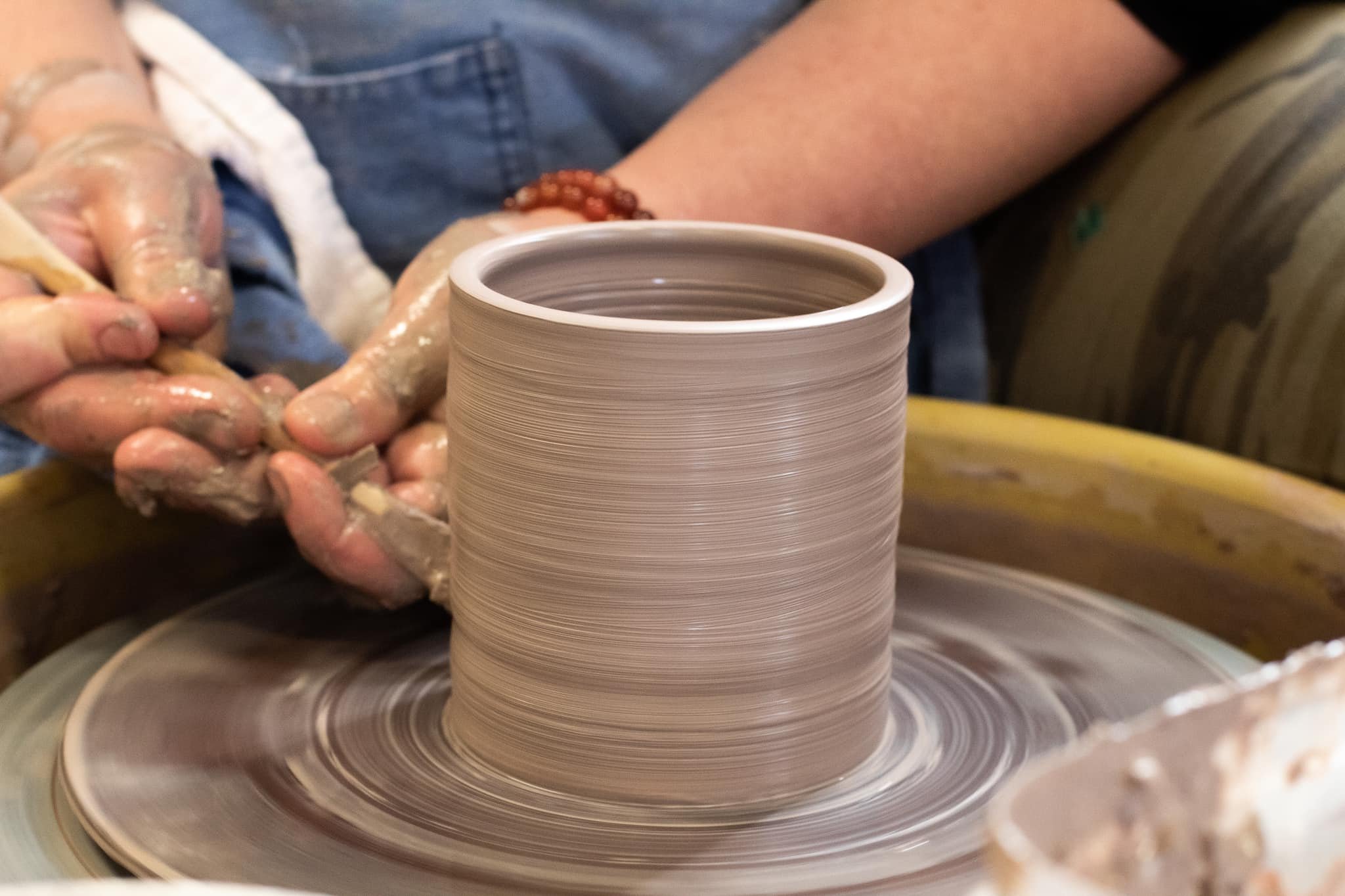 making a mug + process + vb pottery