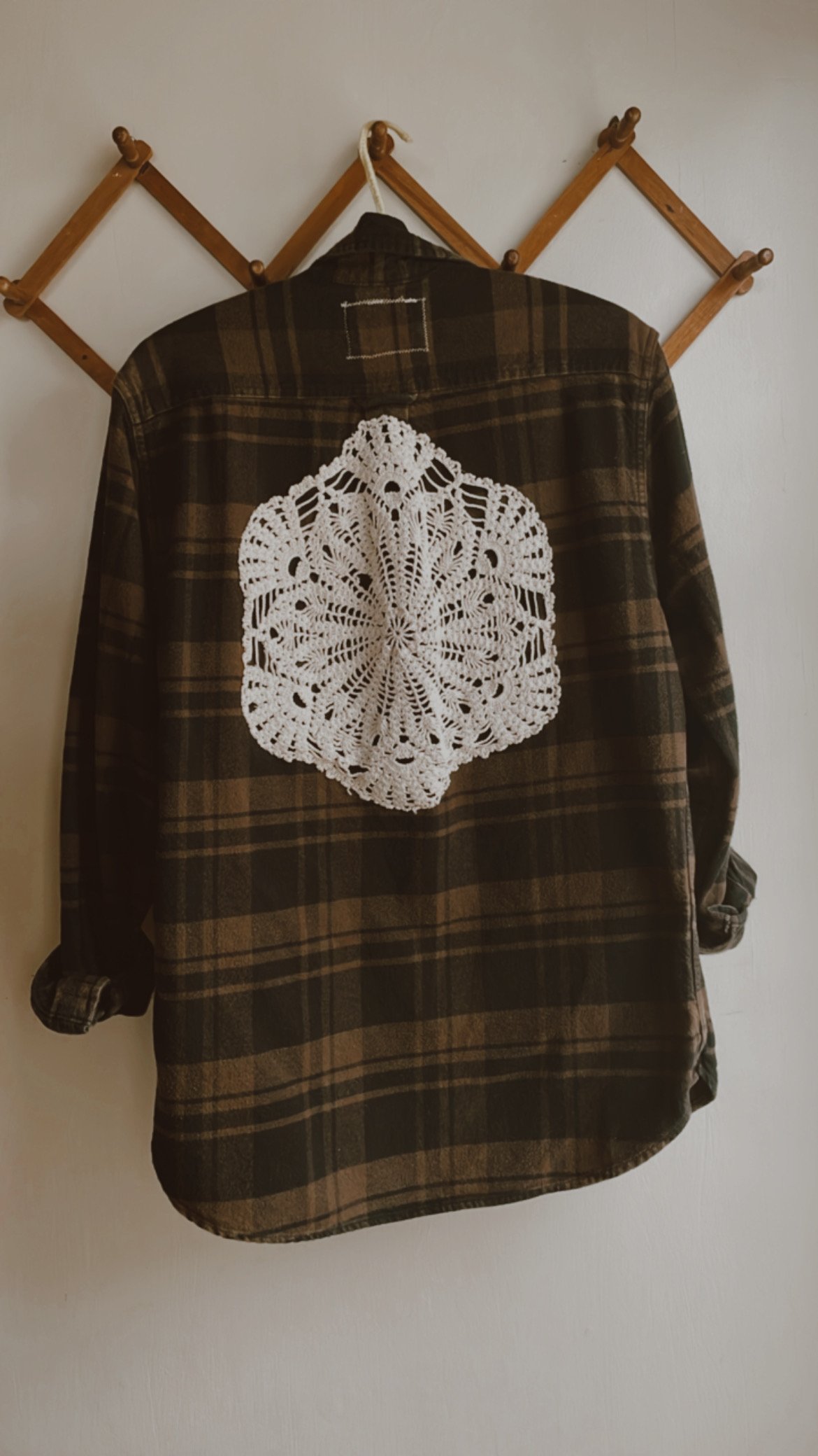 aloha folk crochet flannel