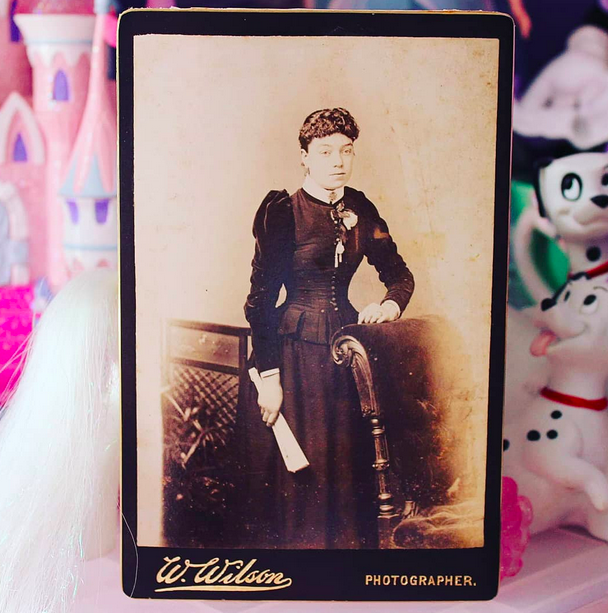 Cabinet card of woman in black dress, 19th Century