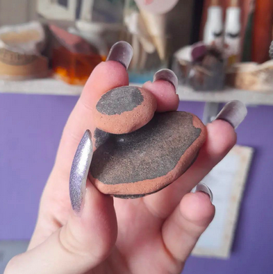 Earthenware lid, age unknown