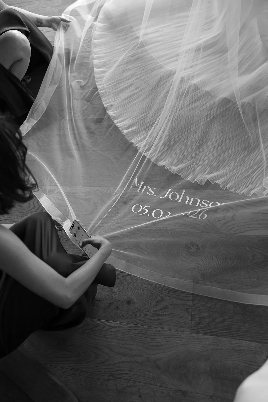 mountain-vineyard-wedding-bridal-details.jpg