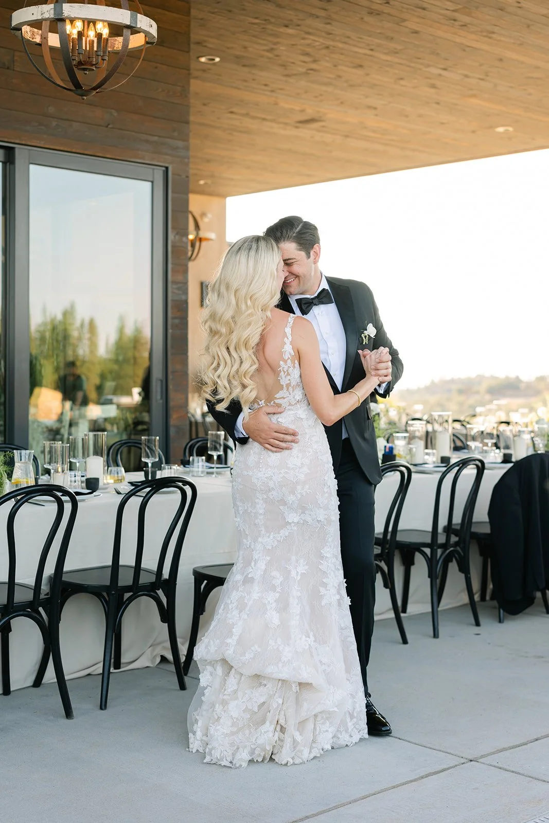 outdoor_reception_black_oak_mountain_wedding-01.jpg
