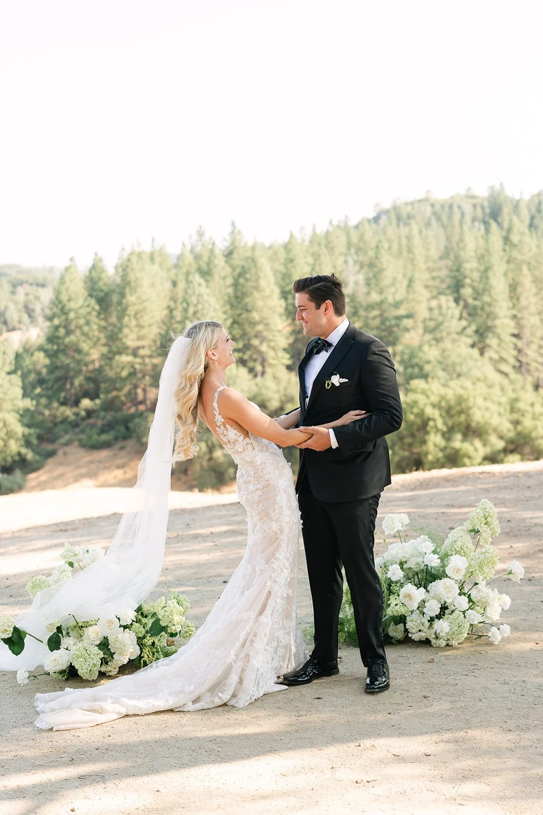 outdoor_ceremony_black_oak_mountain_wedding-11.jpg