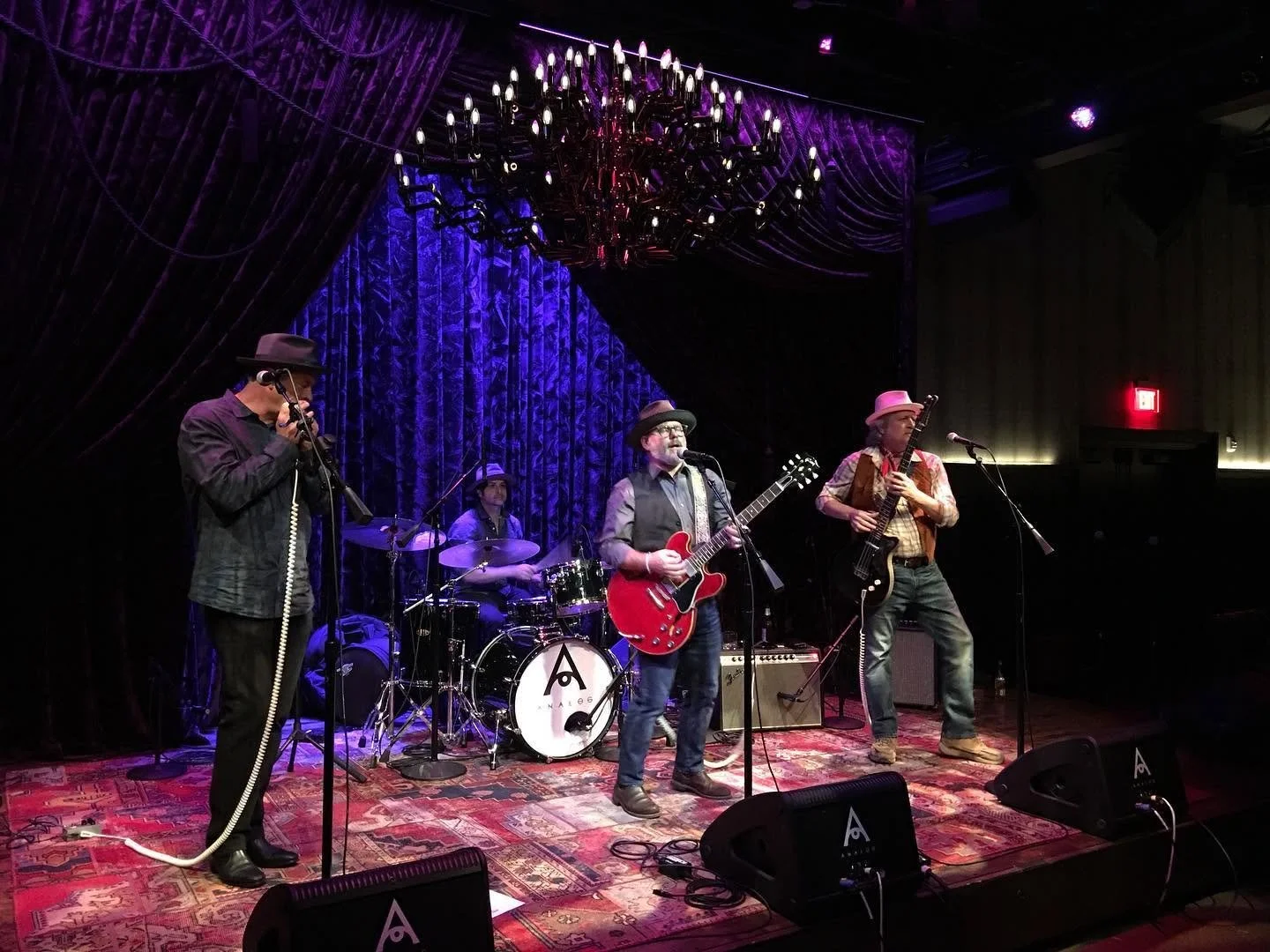 JOE COLLIER BLUES BAND (blues)