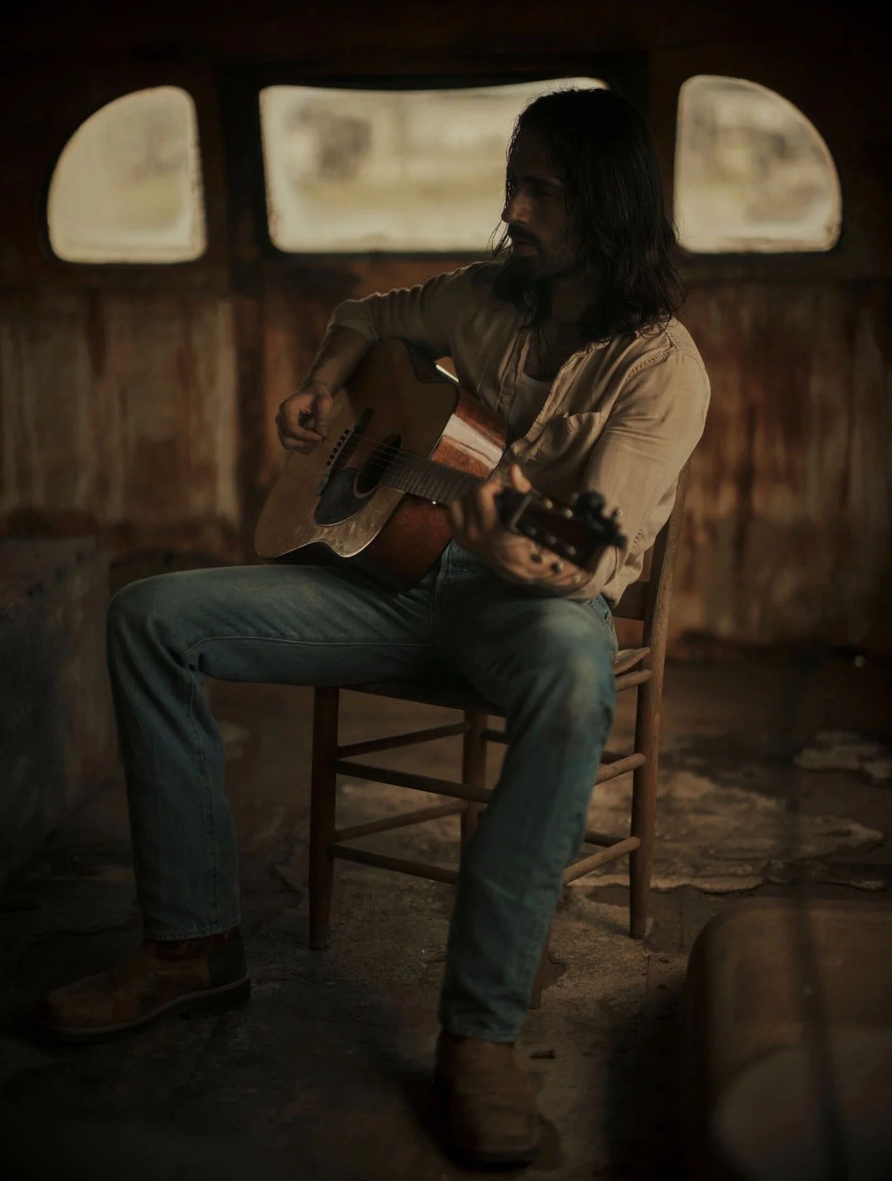 MILES VICTOR &amp; The House Fire Choir ( ticketed event)
