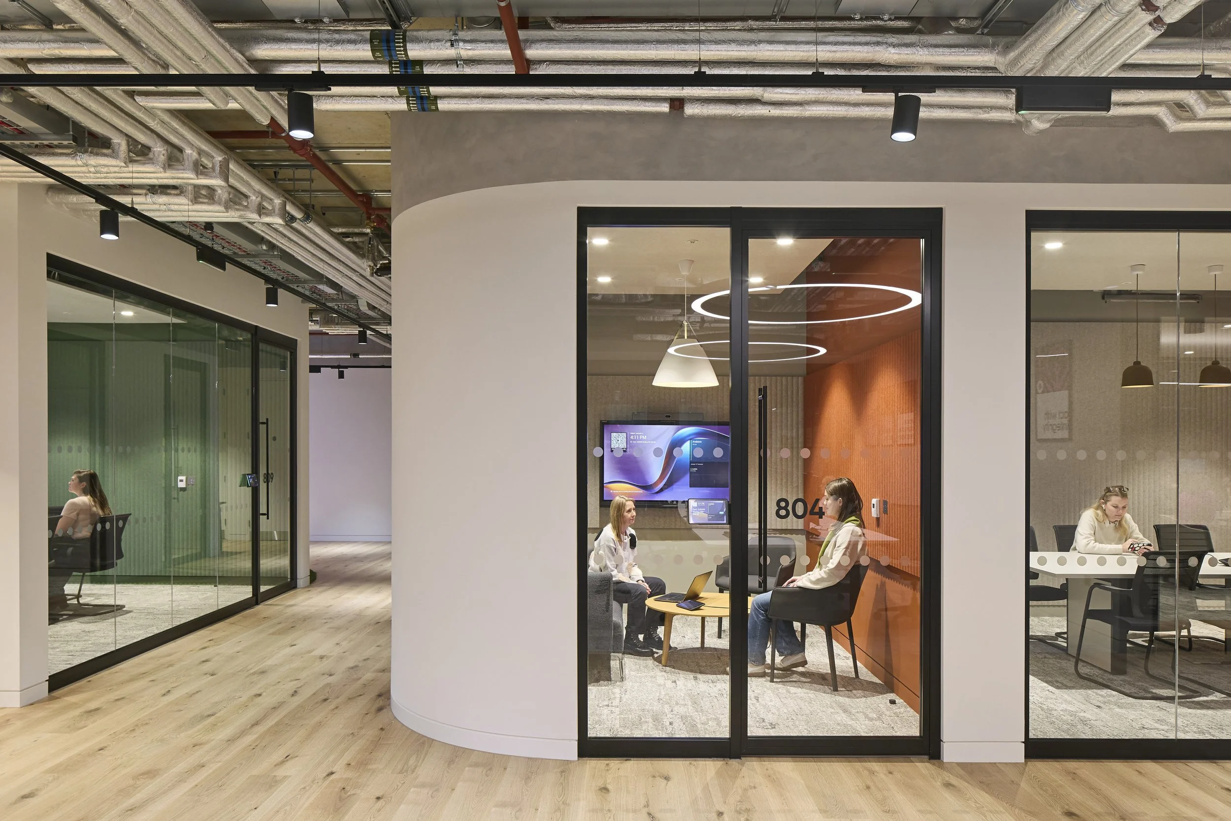 HLW_ConsumerProductClient_London_UK_InteriorDesign_ChangeManagement_WayfindingSignage_Sustainability_25.jpg