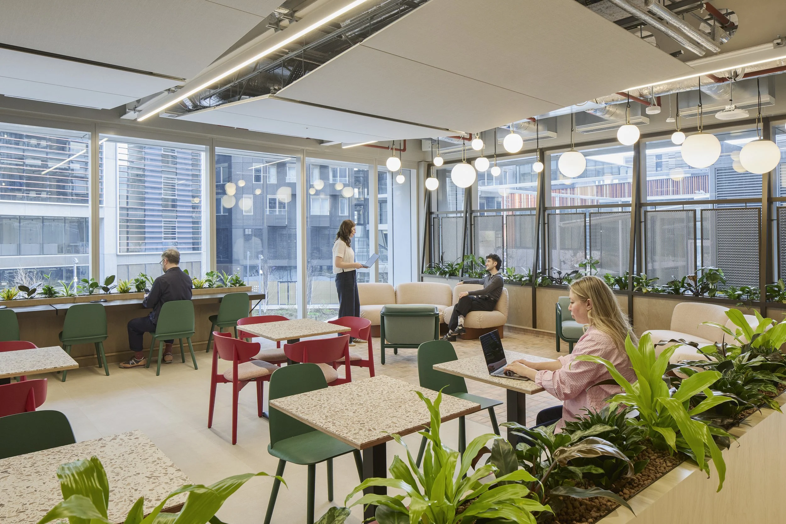 HLW_ConfidentialTechClient_London_Technology_InteriorDesign_WorkplaceDesign_05.jpg