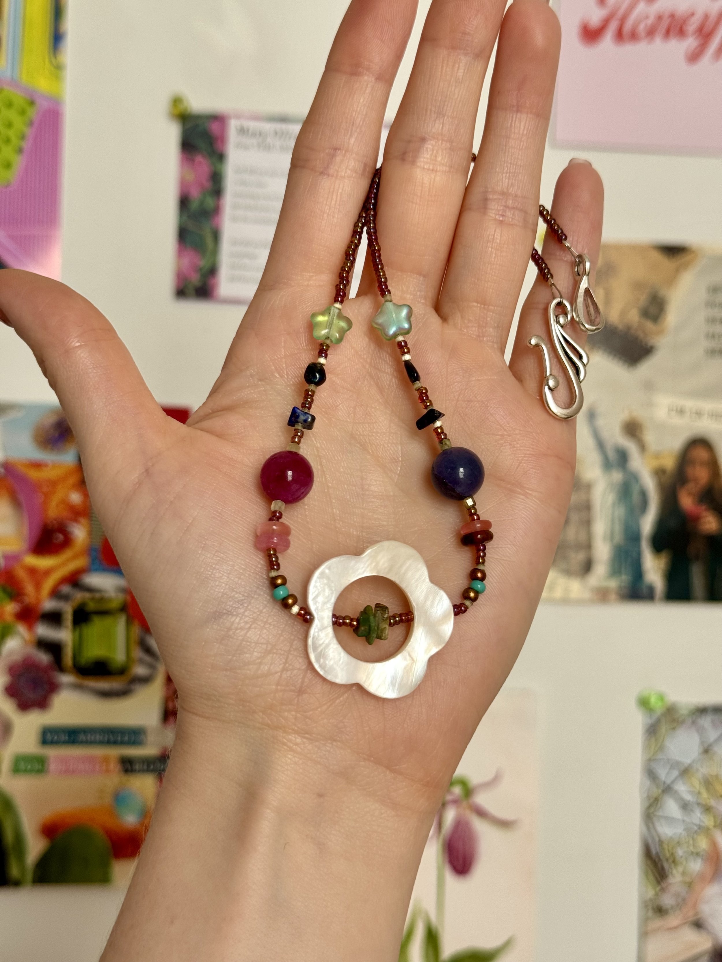 Mother of Pearl Elowyn Choker