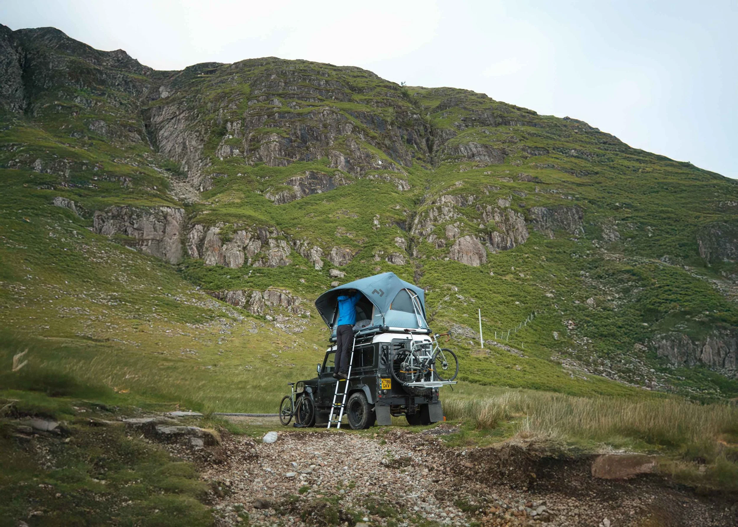 Dometic TRT 120E Review: Rooftop Luxury That Pops Up at the Push of a Button