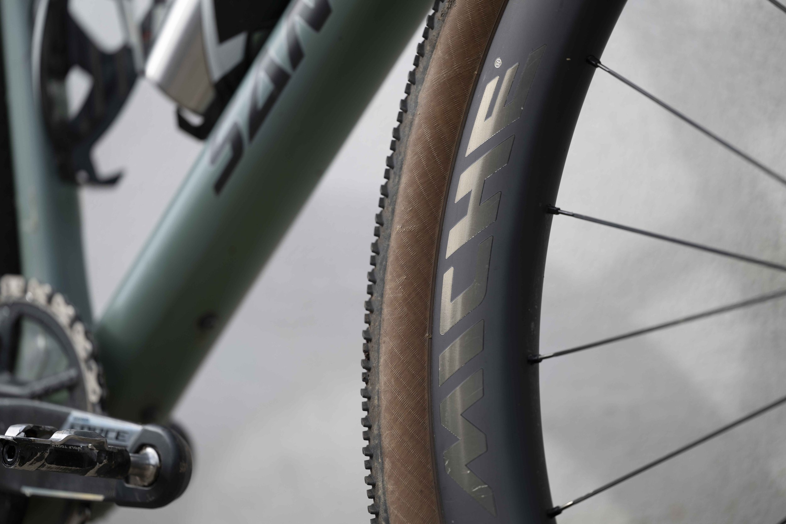 Miche Graff Aero 48 Review: Race-Bred Carbon for Gravel 