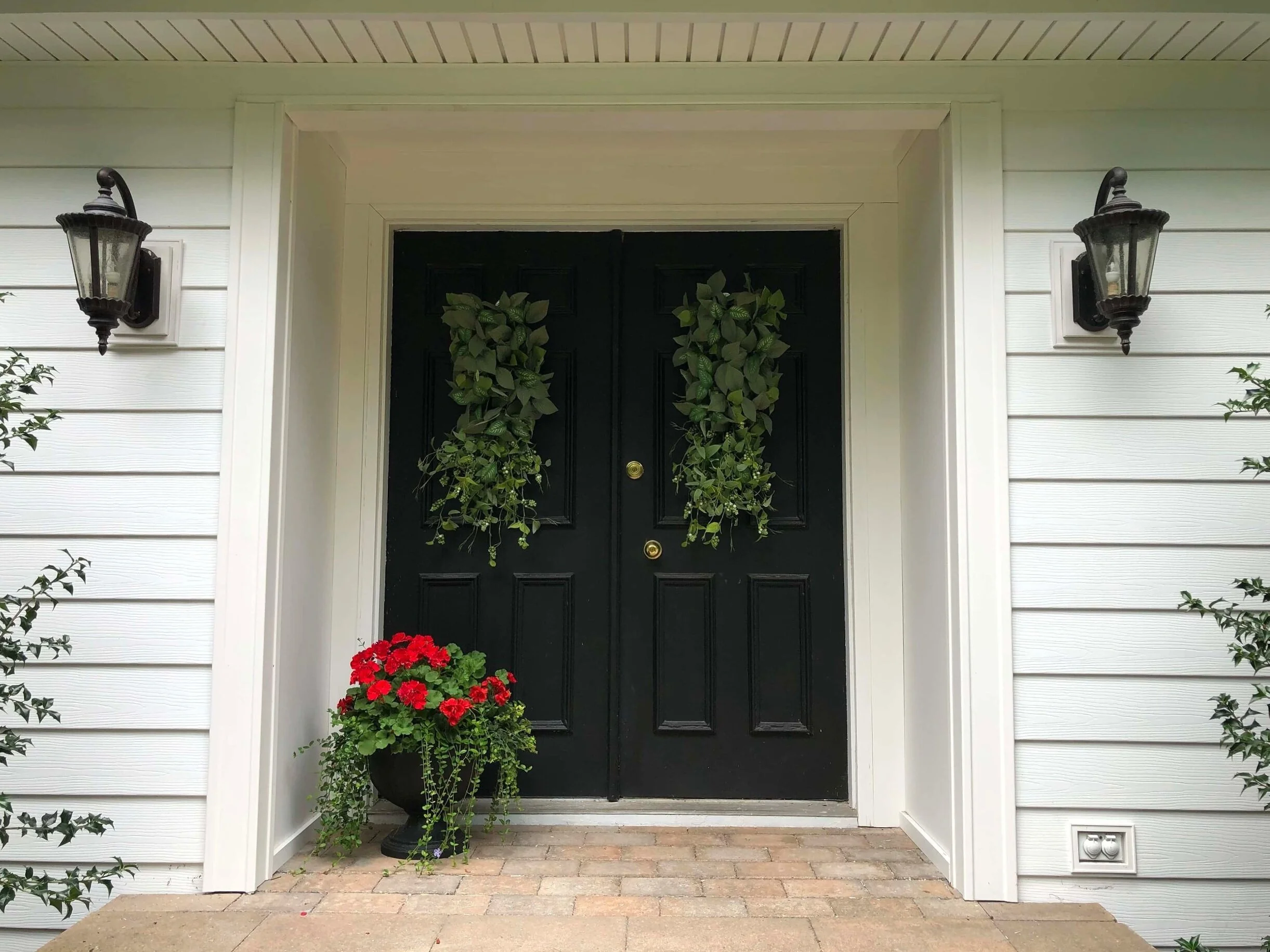 better_homes_siding_and_improvements_after_entrance
