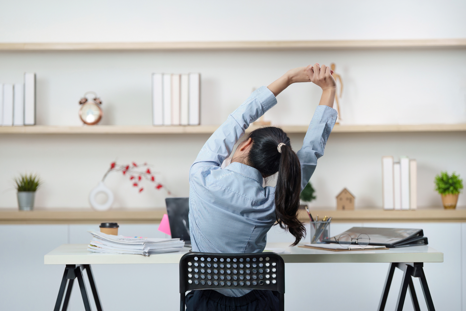 5 Simple Ways to Stay Consistent With Your Health (Even on a Busy Schedule)