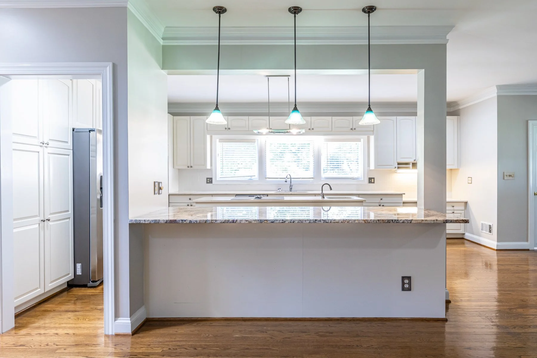 10 kitchen6.jpg