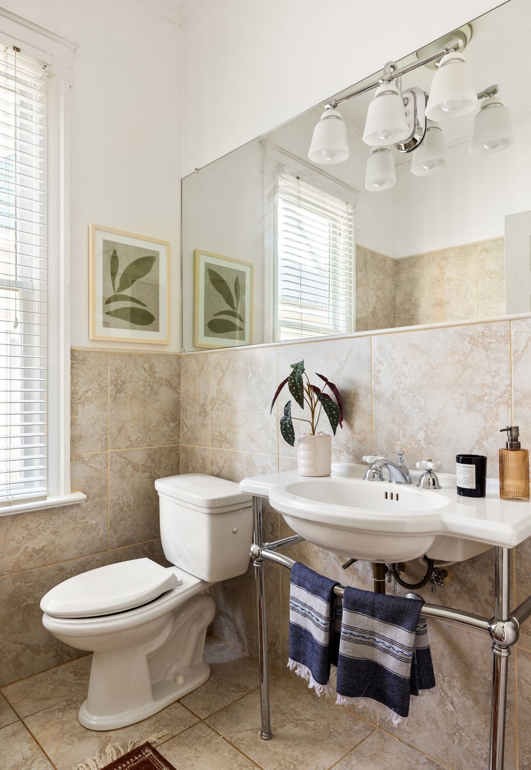 19-24-web-or-mls-20250204_623hansell_fandel060.jpg