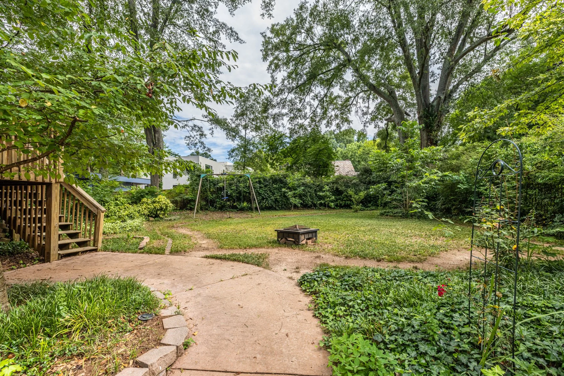 50 backyard3.jpg