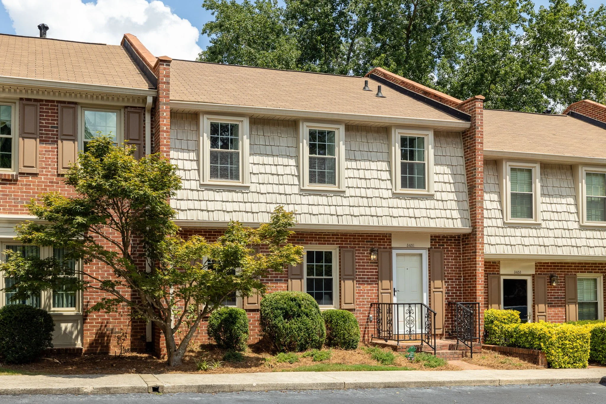 2-web-or-mls-20250730_3451ashwood_connor-2.jpg