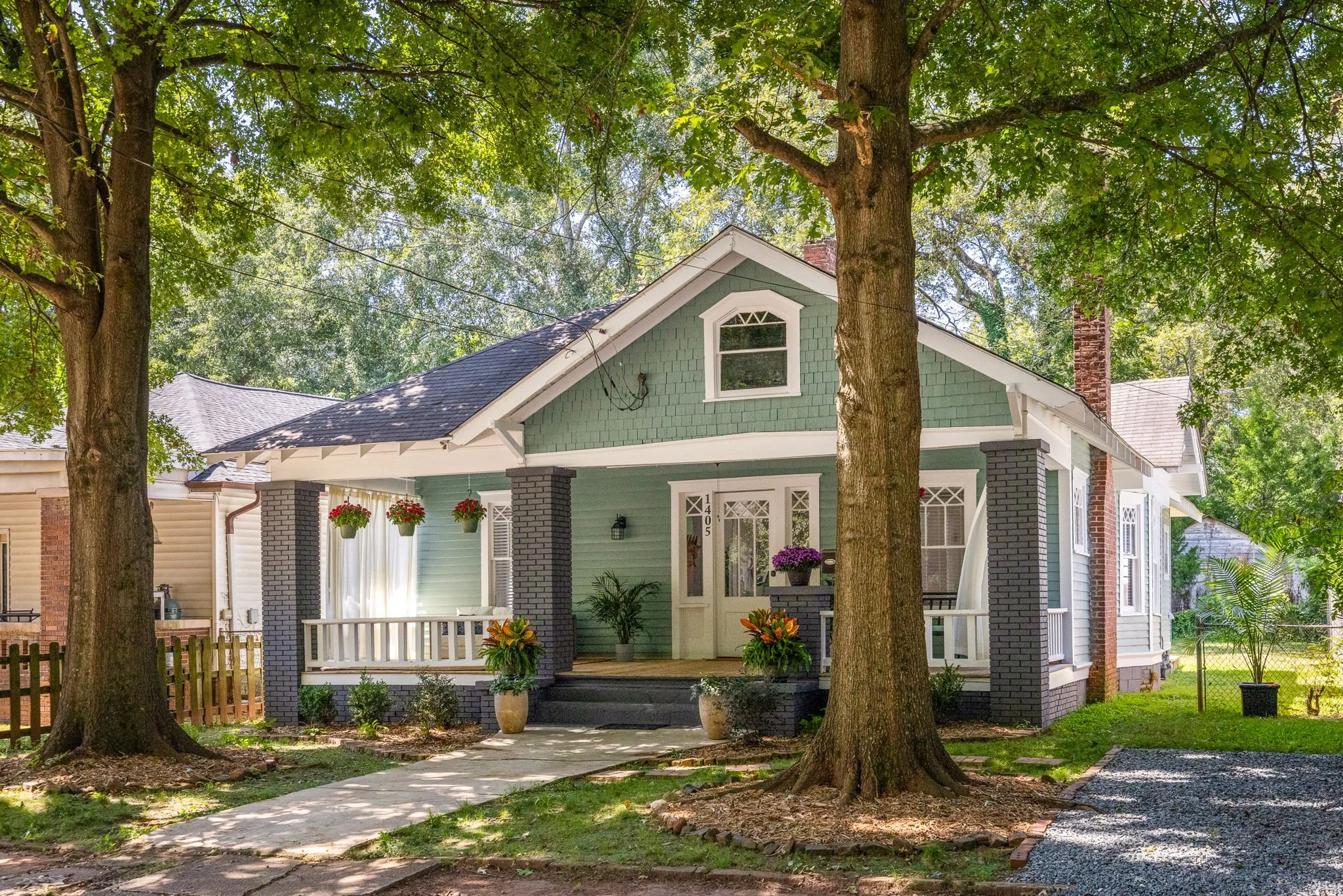 2-29-web-or-mls-20250909_1405graham_arnold098.jpg