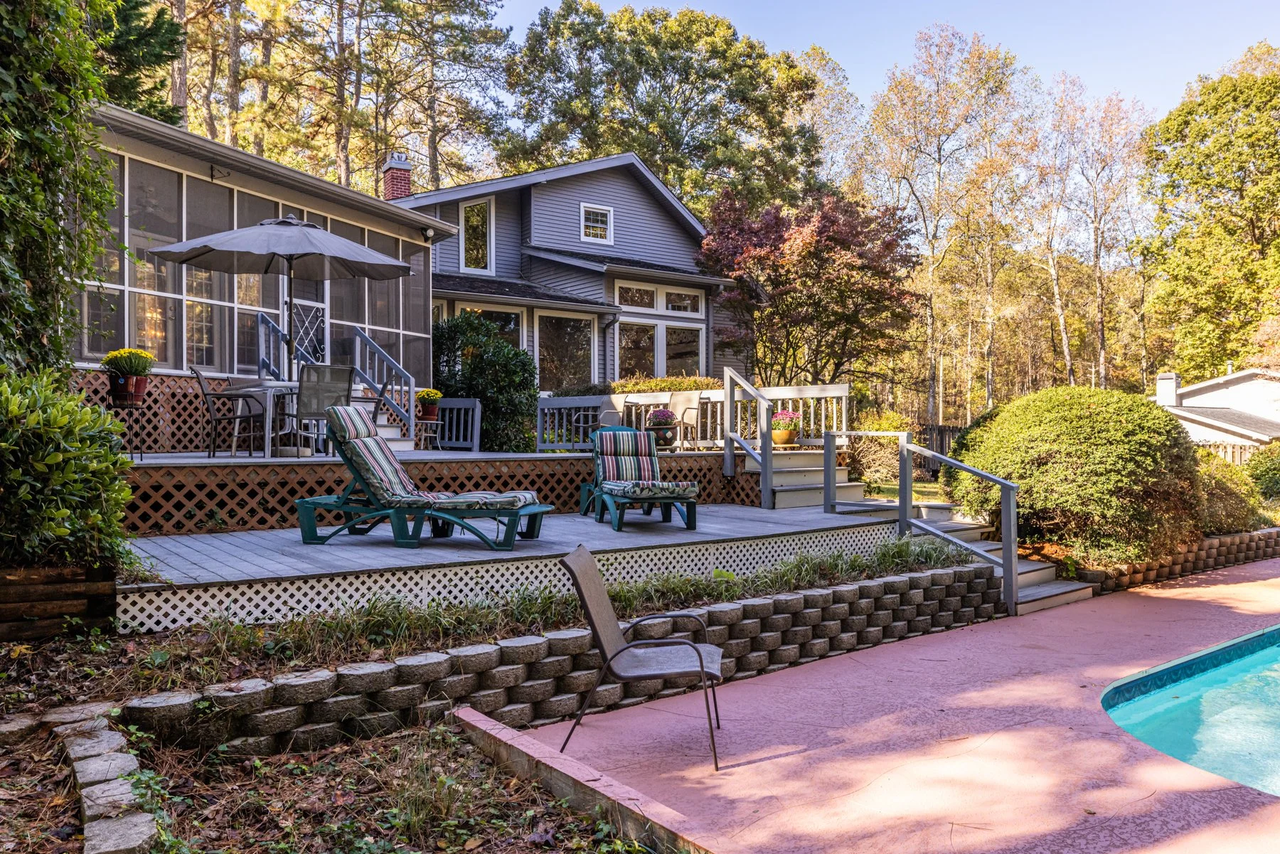 back_deck2.jpg
