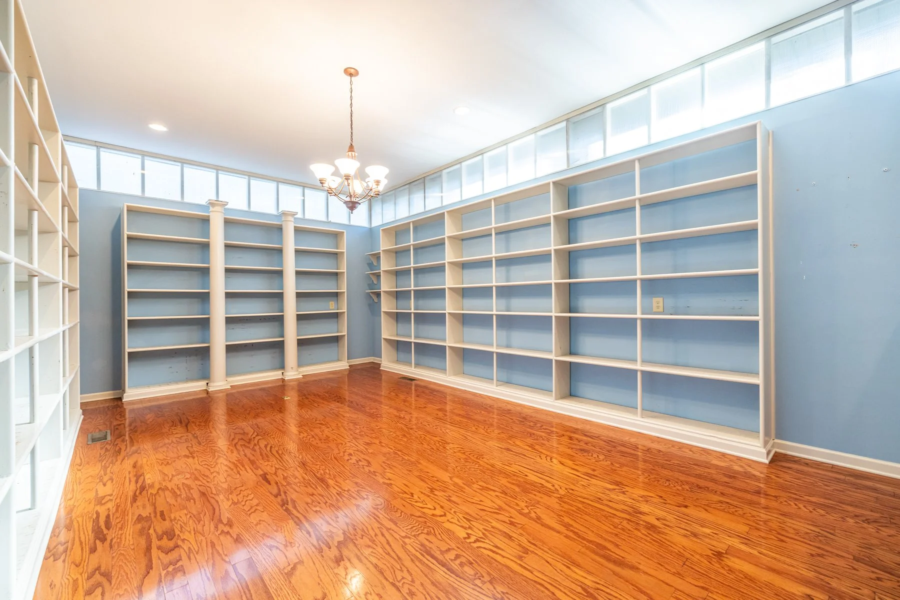 28 library5.jpg