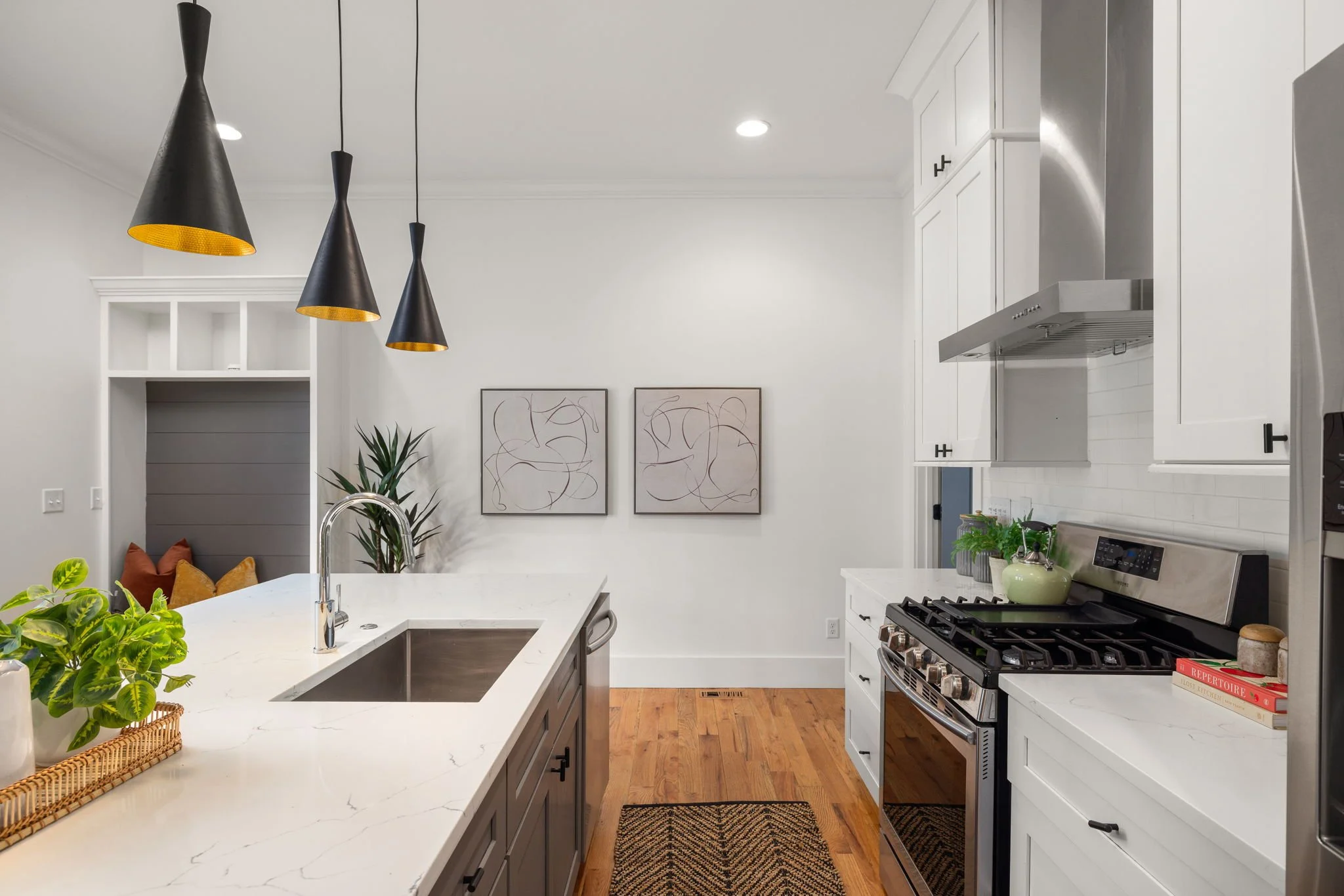 9 11-web-or-mls-20260114_1085wylie_fandel040.jpg