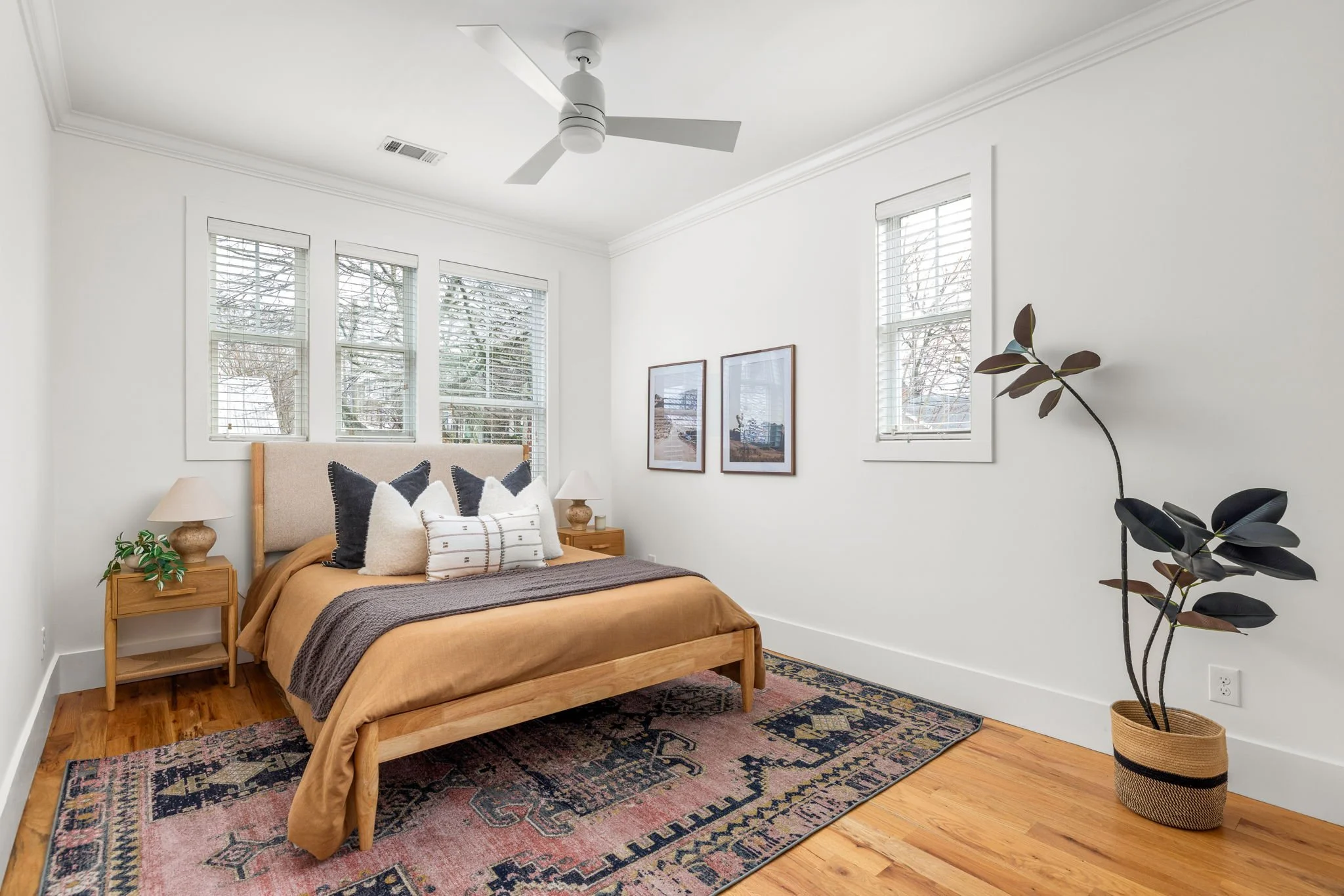 21 24-web-or-mls-20260114_1085wylie_fandel071.jpg