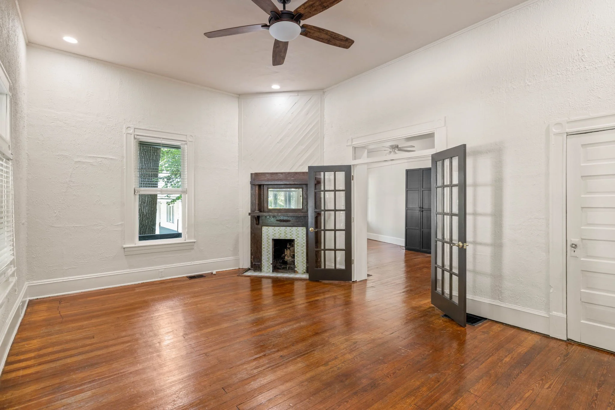 7 12-web-or-mls-20260903_761monroe_fandel124.jpg