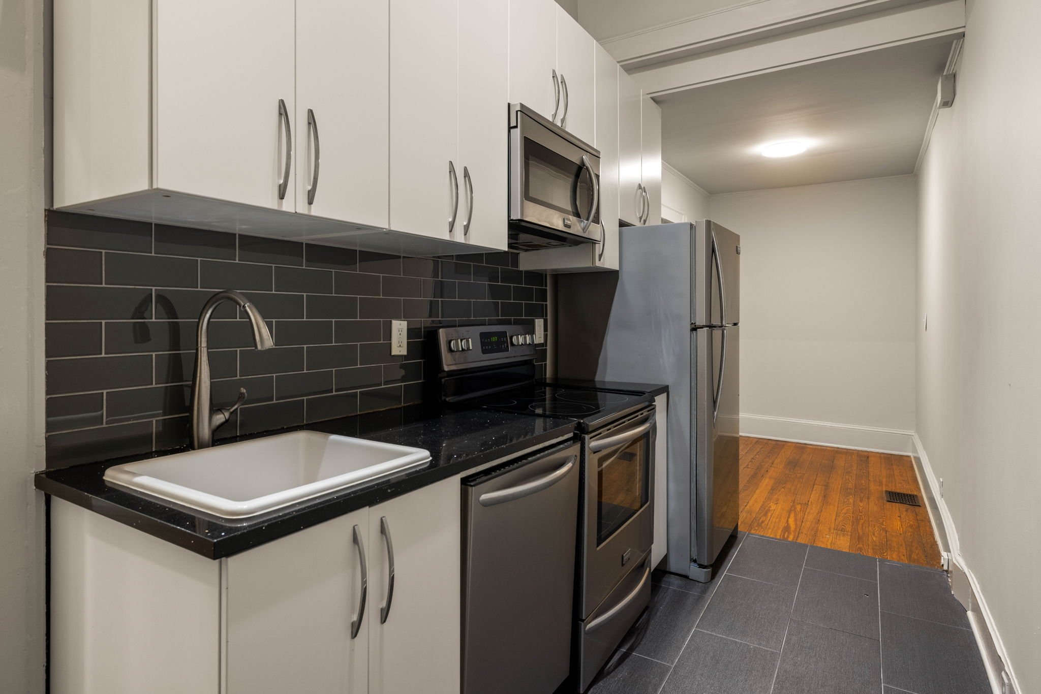15 41-web-or-mls-20260903_761monroe_fandel027.jpg