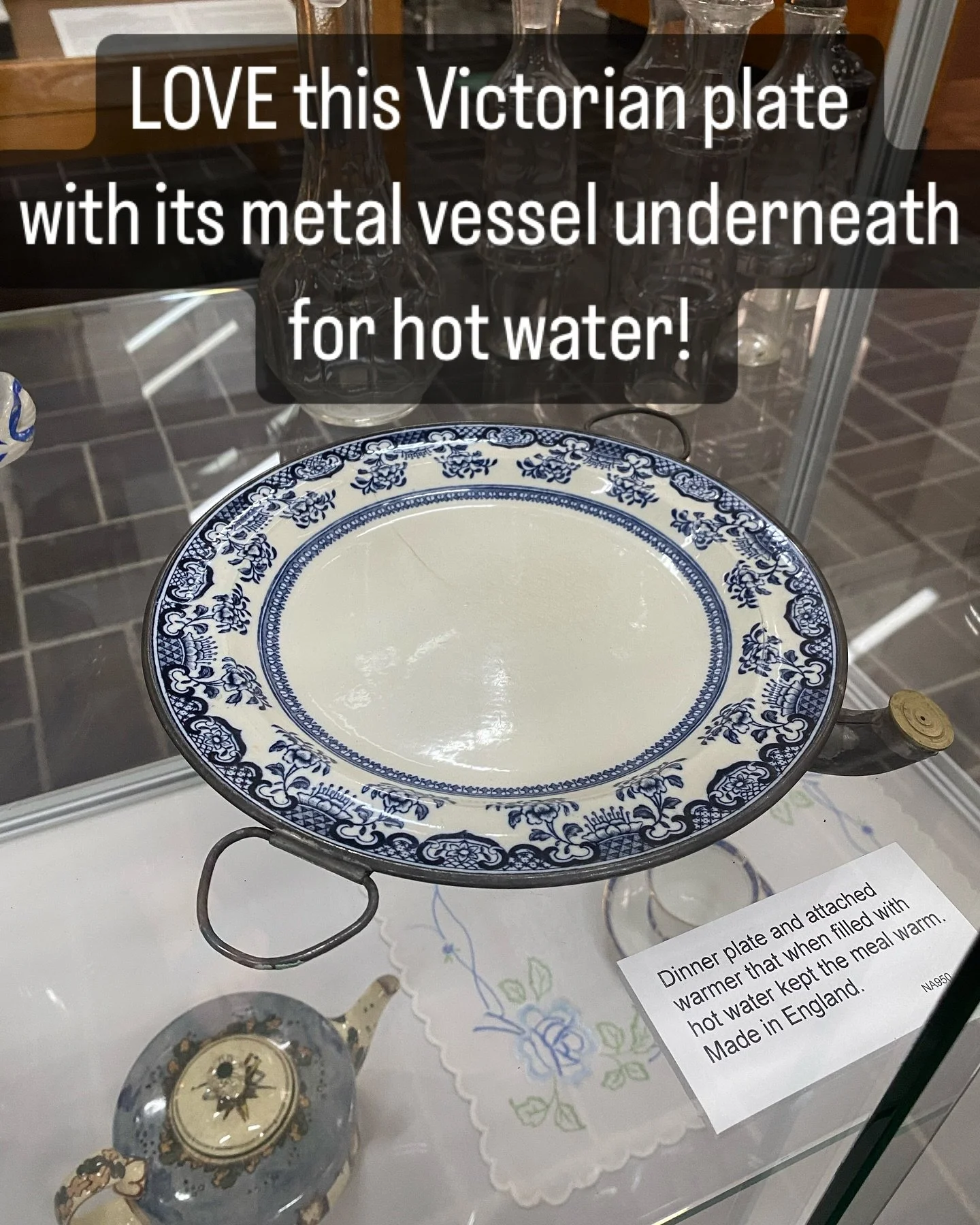 This plate is found in the Mitcham Schwerkolt Cottage and Museum Complex. You put boiling water into the metal spout on the side and it keeps your plate, and your meal, warm! 😍🍲 It&rsquo;s a reminder that the people of the past did have some rare c