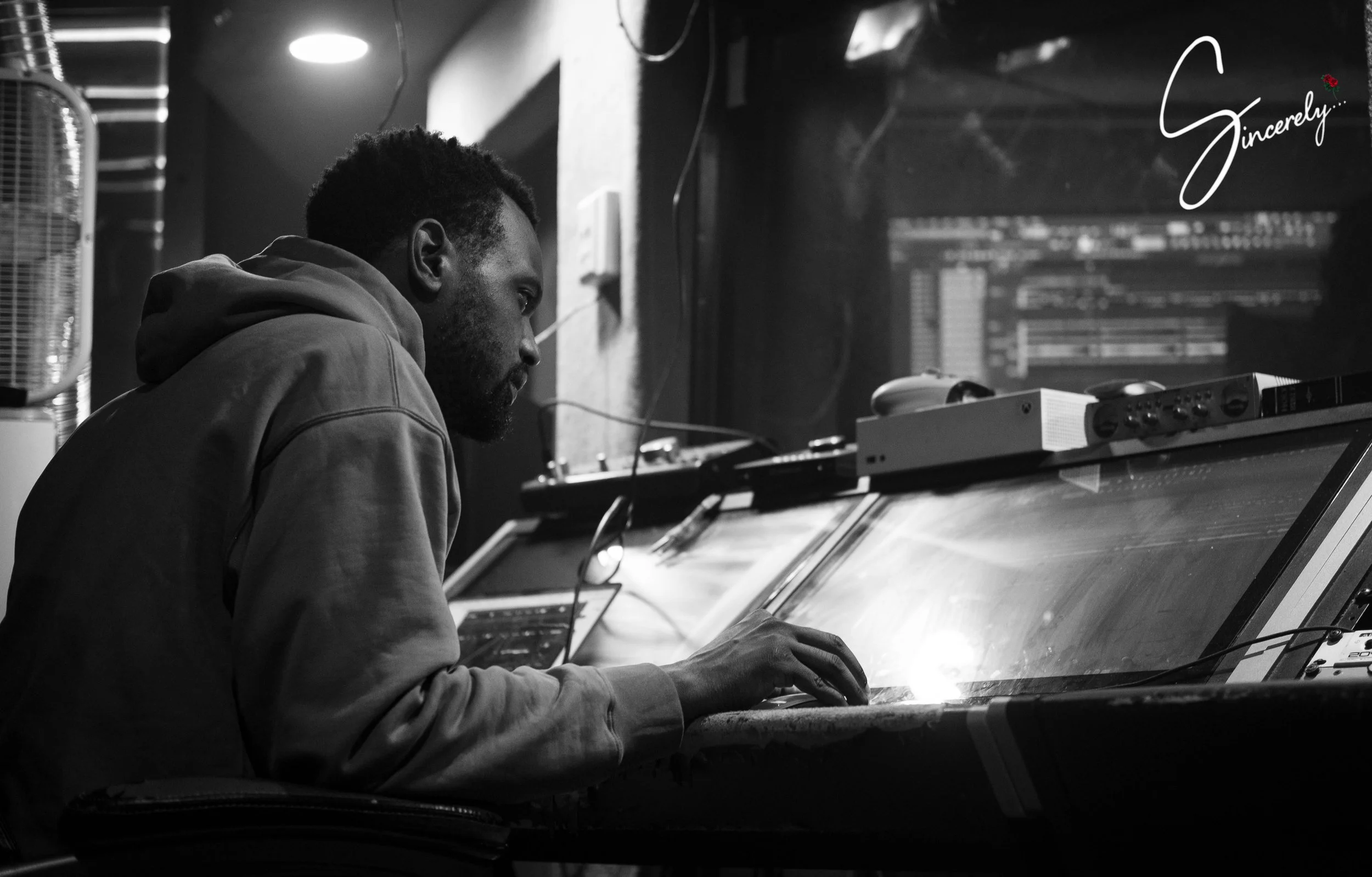 reg studio sess -5wlogo.jpg