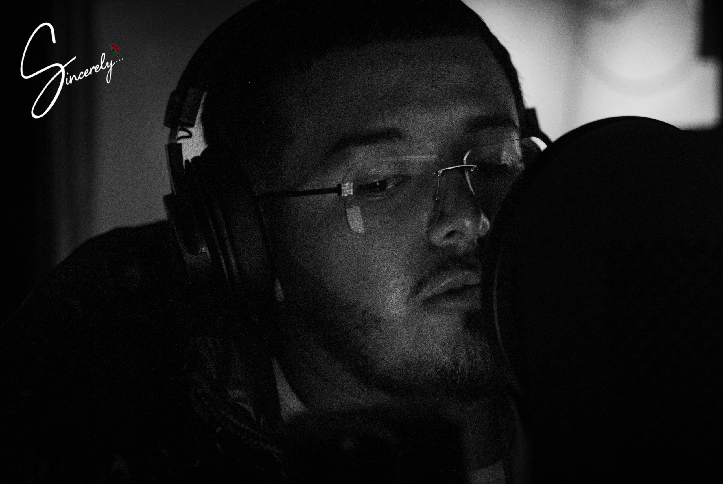 reg studio sess -8wlogo.jpg