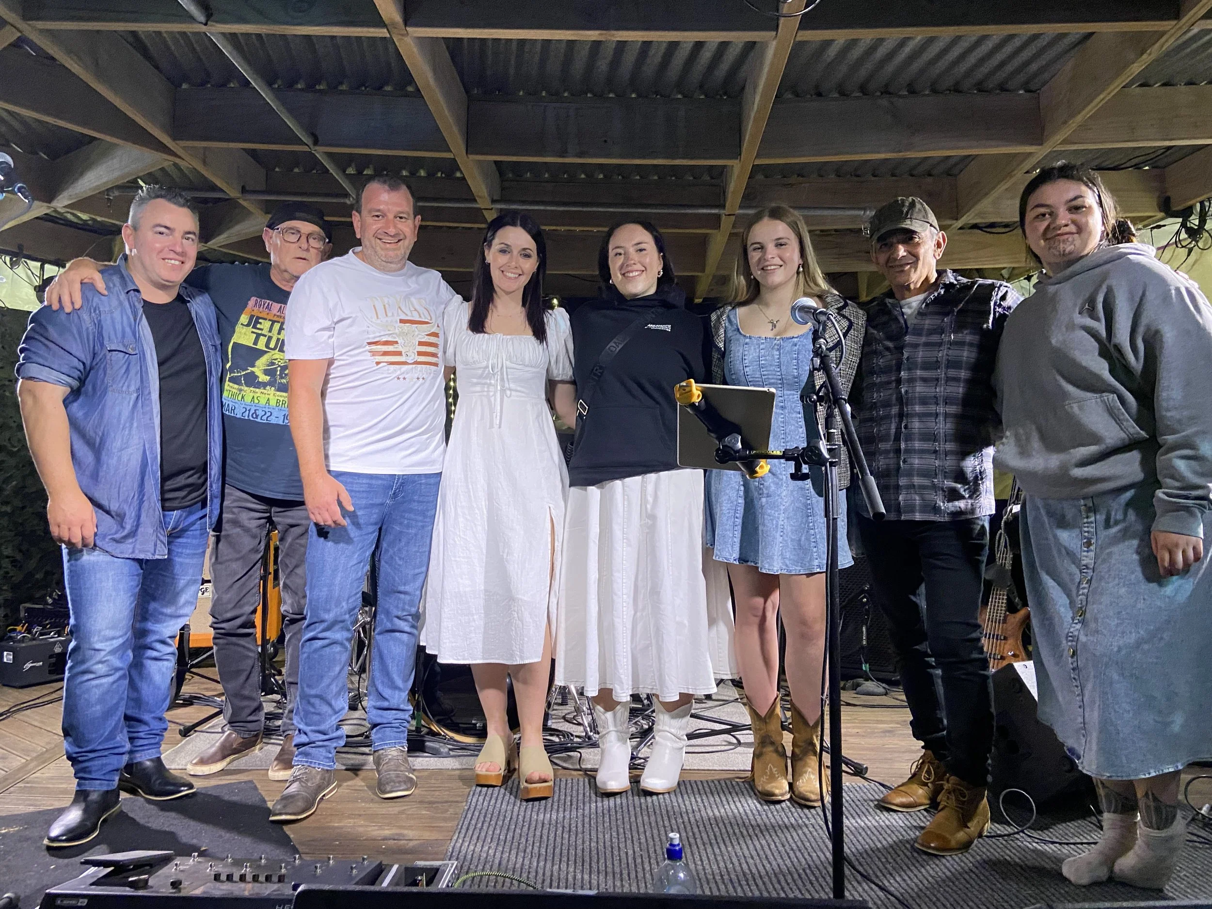 Raglan - Coopers Run & us 