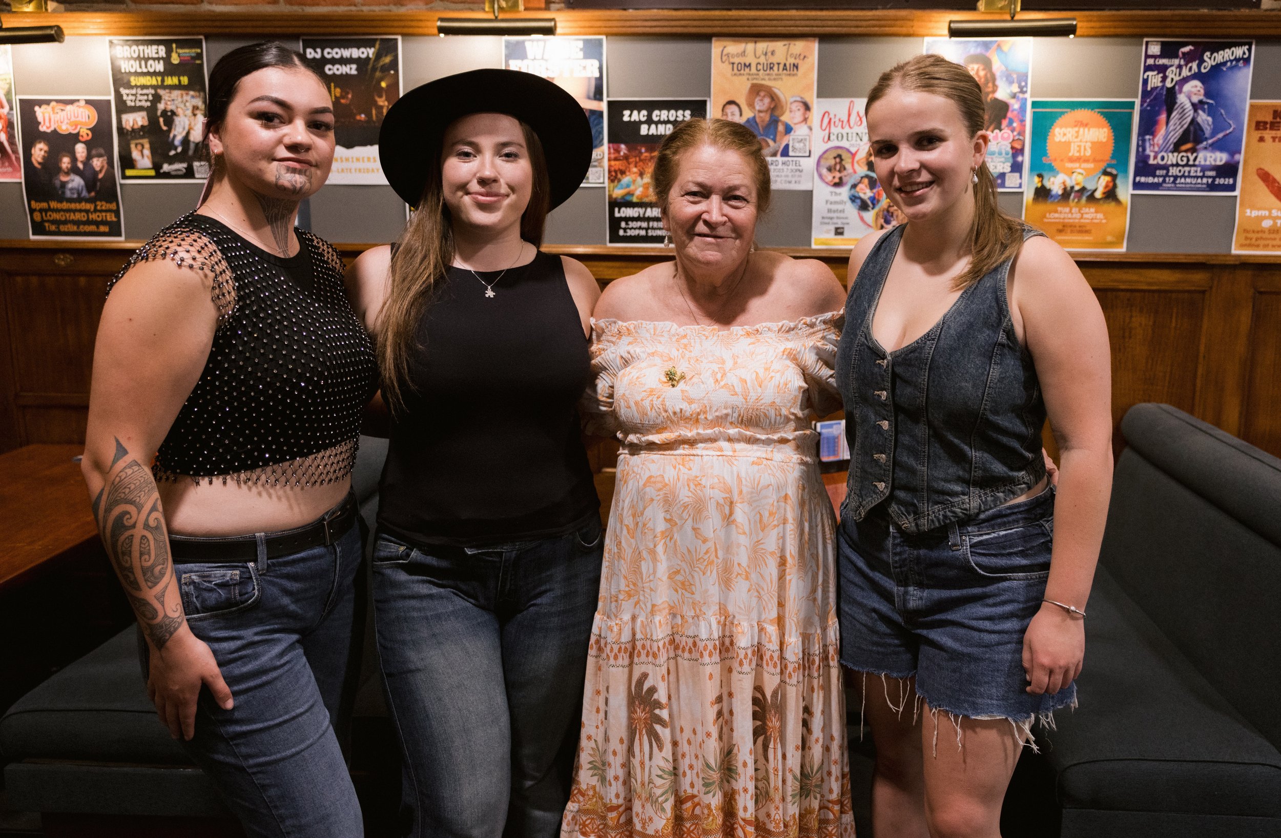 Tamworth 2025. Rosi Whitney.
Tahla & Millie were awarded a scholarship for the Academy from the amazing Rosi Whitney.