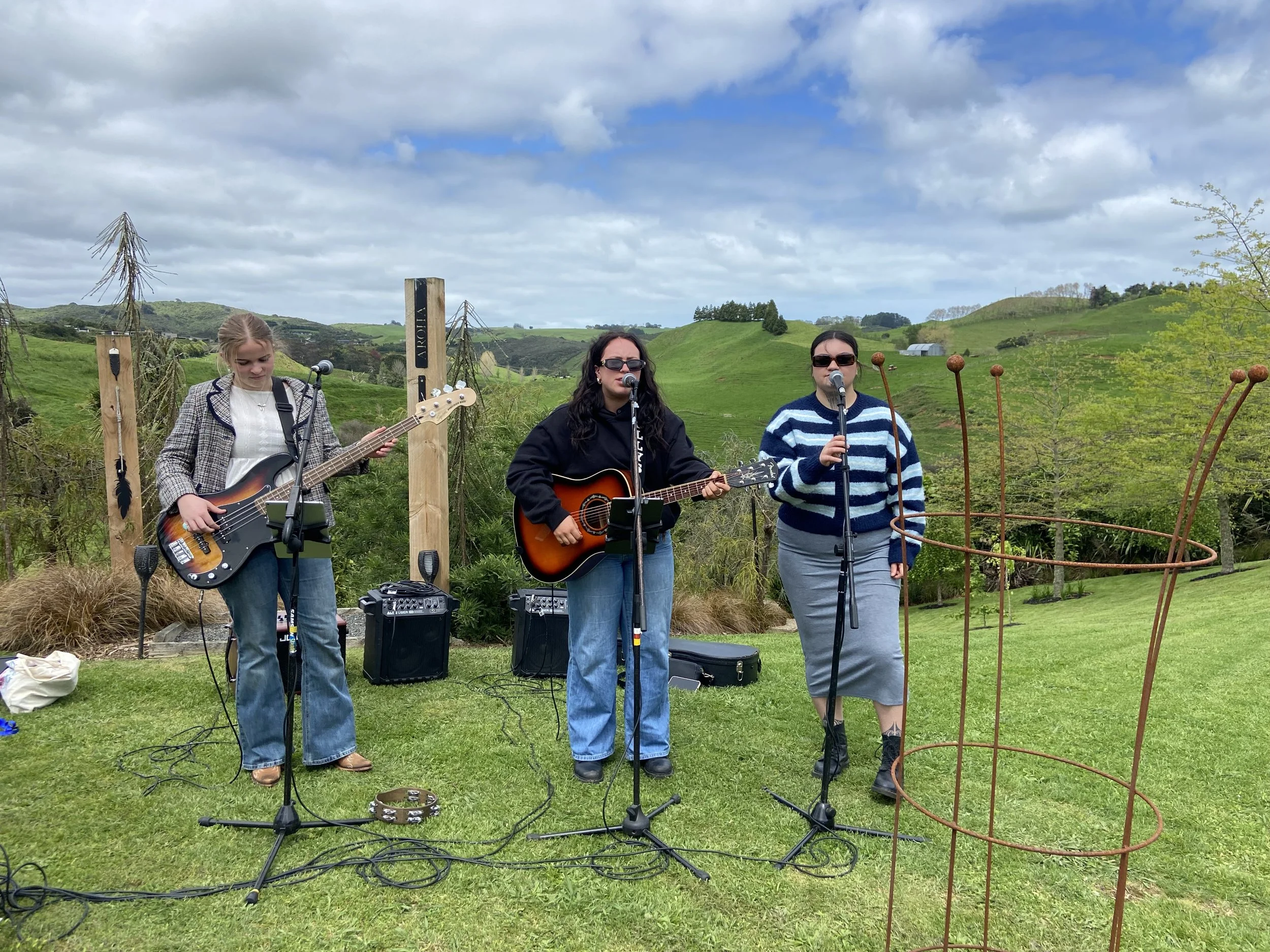 Raglan - singing for Ray White at an amazing Open home venue