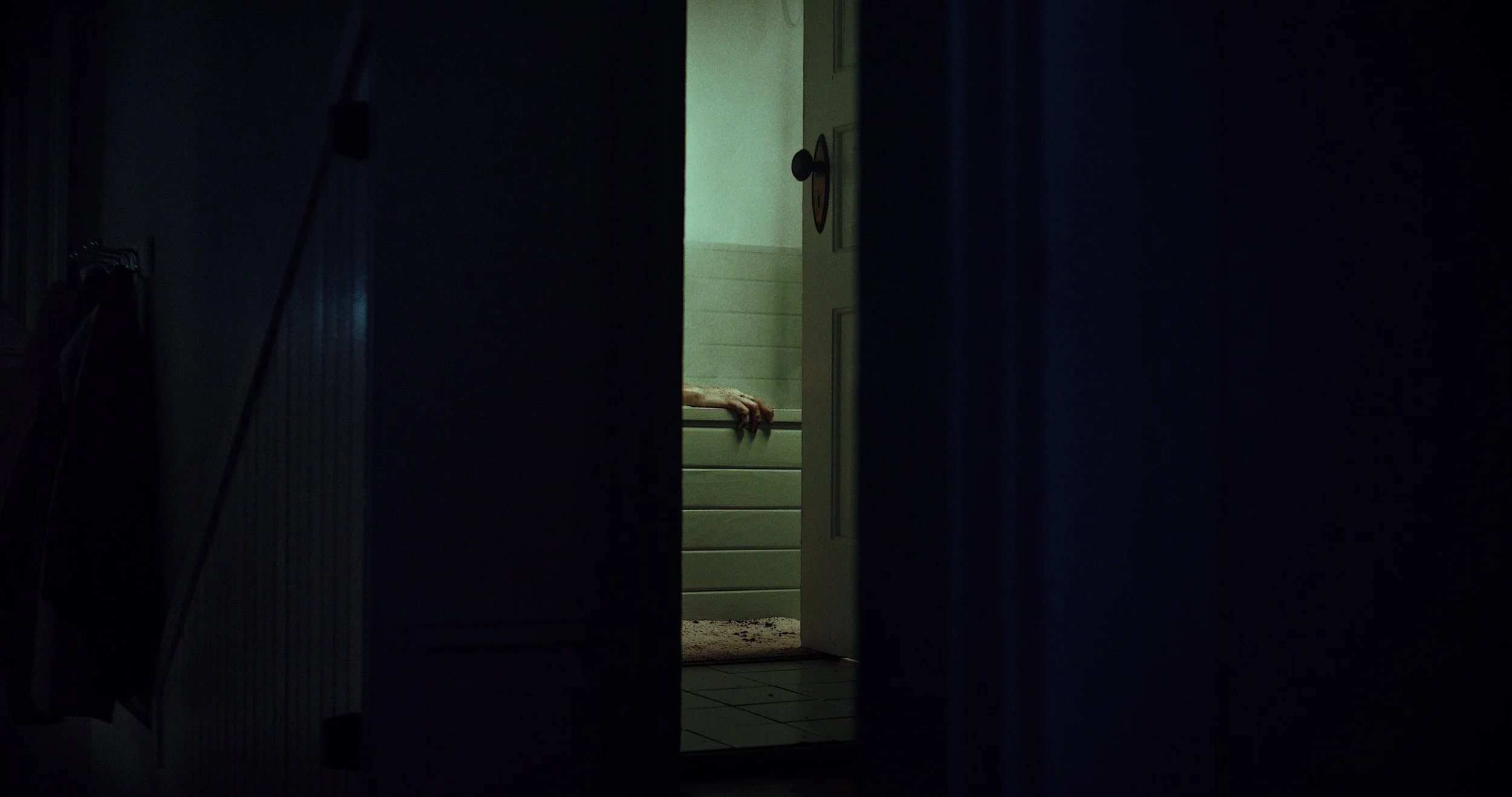 Heirloom_PromoStills_4K_DCI__1.54.1.jpg