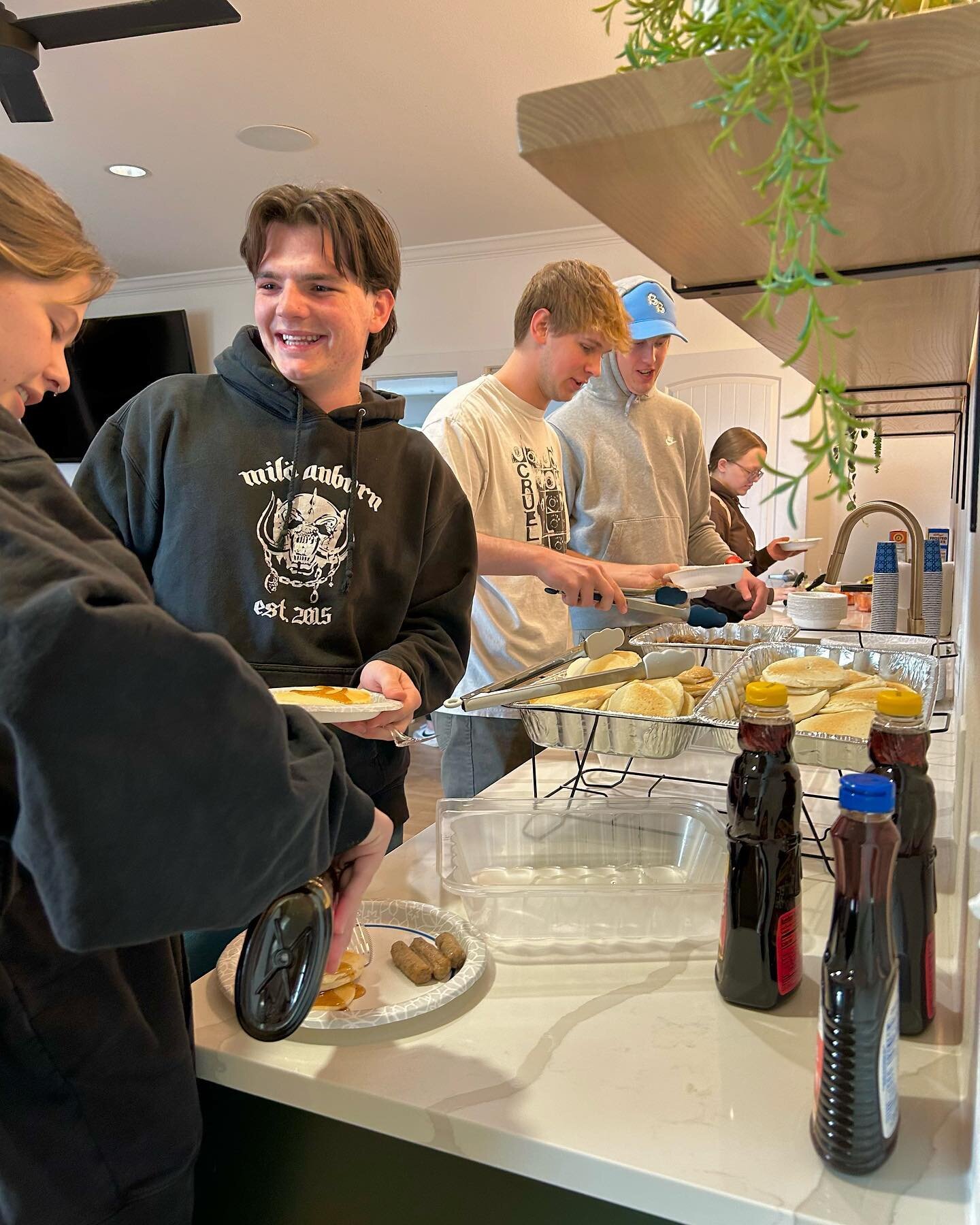 Breakfast for dinner 🥞🤤

Check out the sweet deals we have left for Fall 24-25! (Remaining spaces selling fast)

#studenthousing #residentevents #csu #frcc #fortcollins #staytunedformore