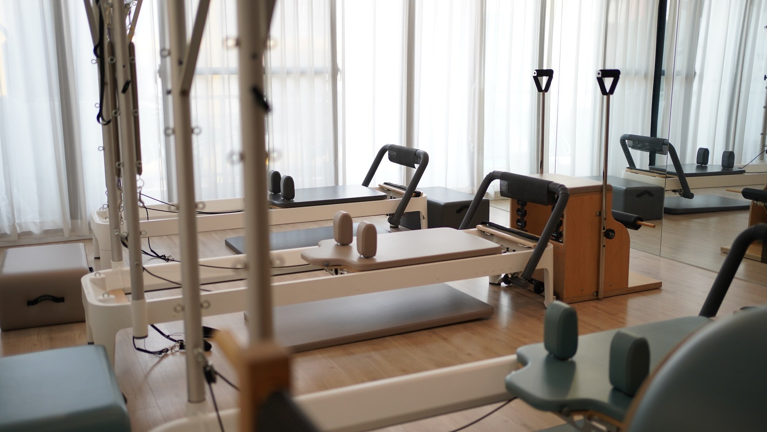 luxgym equipment 2 reformer pilates