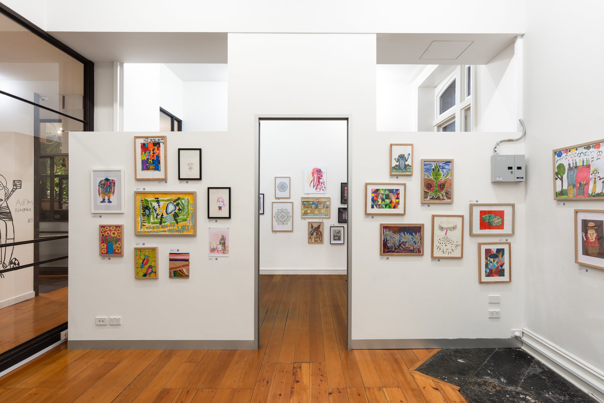 251206-Jump Left-Multiplicity-Exhibition-WEB-6.jpg