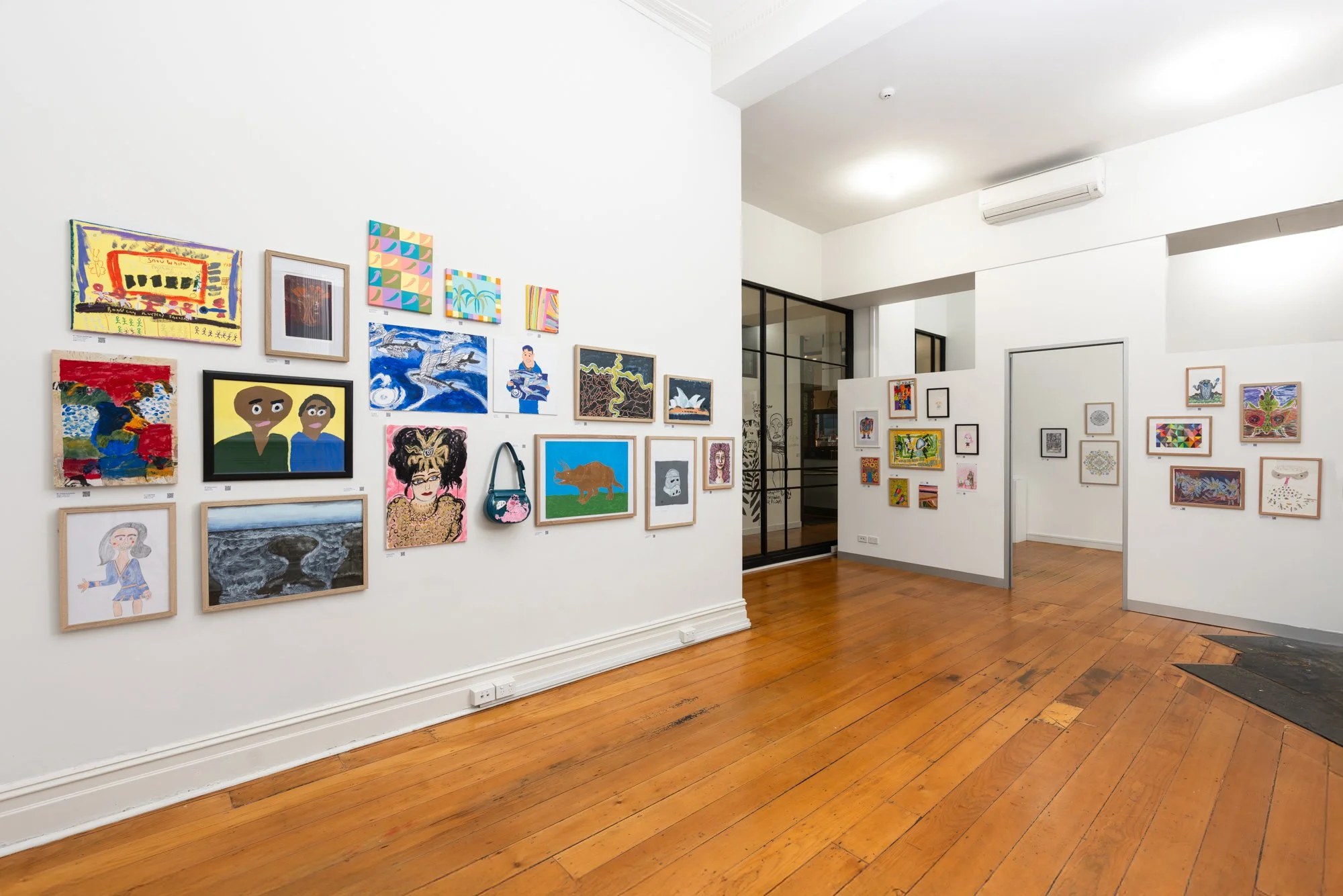 251206-Jump Left-Multiplicity-Exhibition-WEB-4.jpg