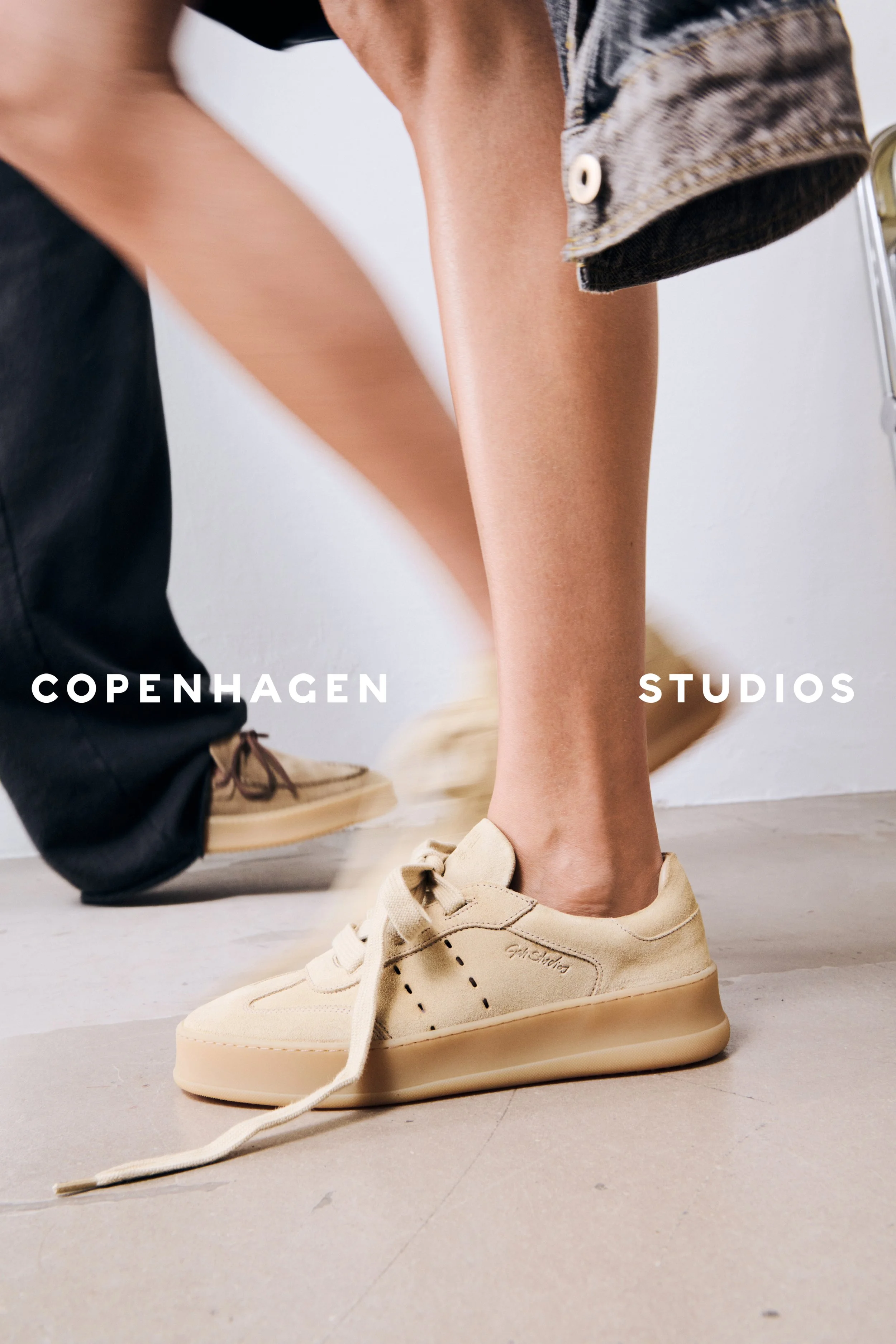 CPH385_suede_ecru_CPH381M_Suede_lighttaupe-081logologo.jpg