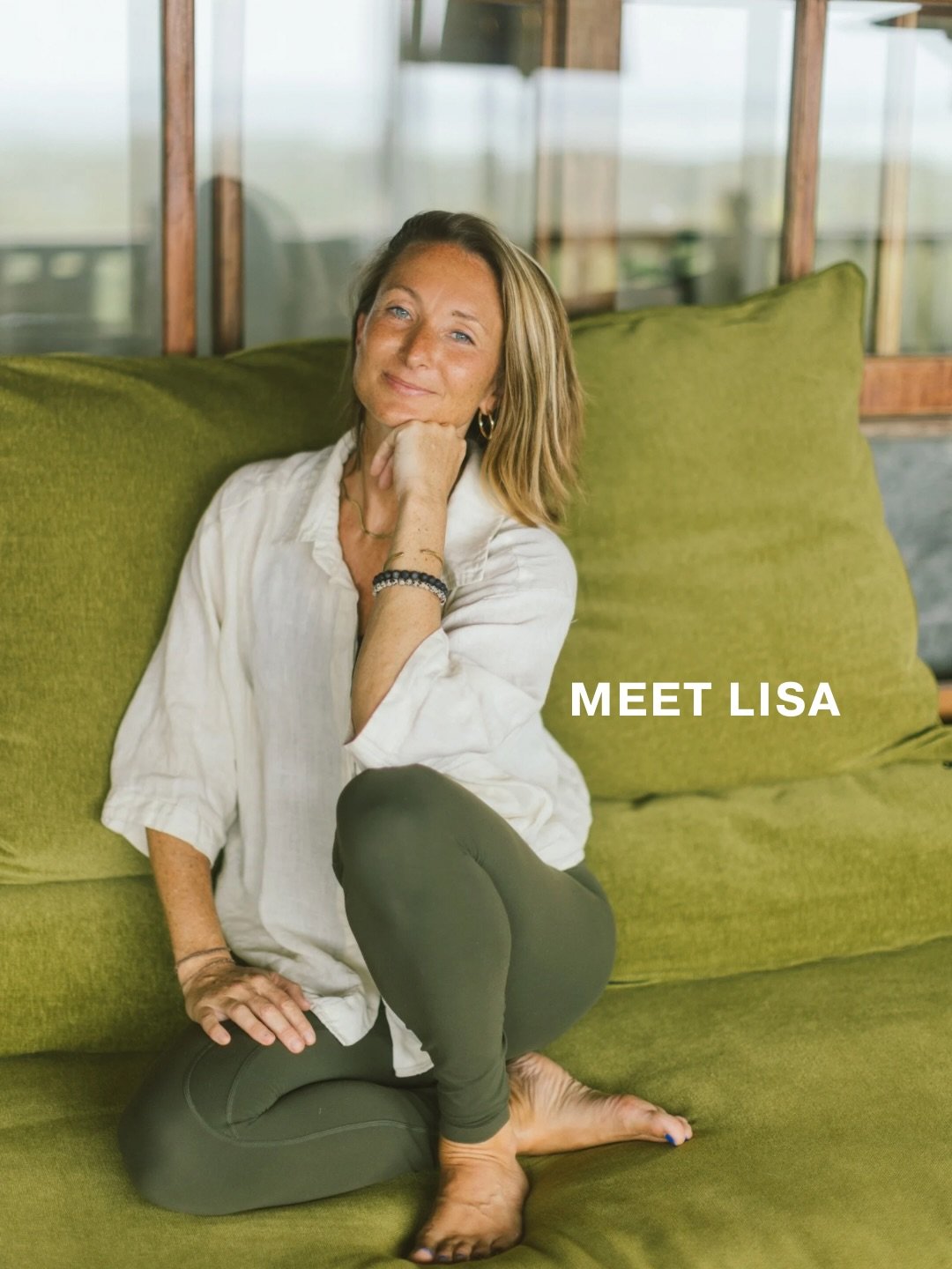 Hi, I&rsquo;m Lisa 🤍

When I was 29, I started to question if I&rsquo;d ever figure out what I really wanted to do with my life.

I had spent almost a decade traveling the world with Naza.

Exploring new places and cultures has always fascinated me.