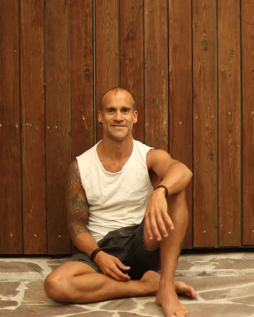 MEET THE FOUNDERS - PART #2
Nazareno Grisolia (URU) 
Co-founder &amp; Lead Teacher

@nazareno.grisolia is an experienced Vinyasa teacher and teacher trainer who&rsquo;s been sharing his love for yoga, full-time around the world since 2011.

With over