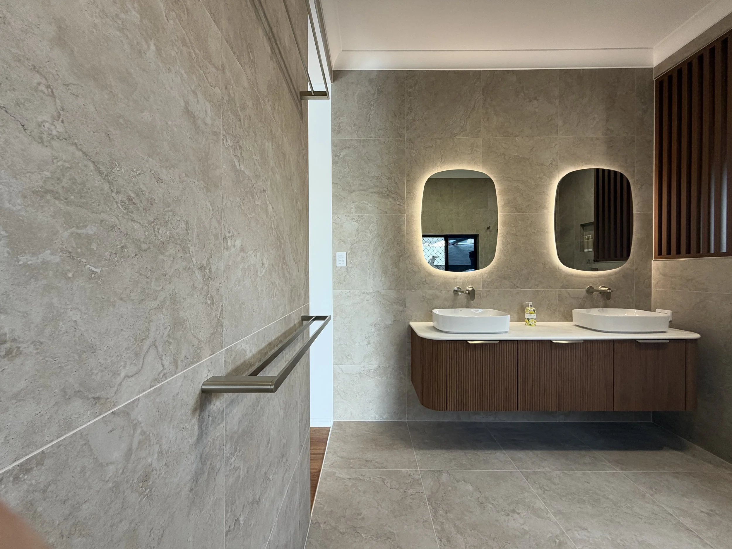 Ensuite, Walk-in Robe and Interior Renovation, Wellington Point