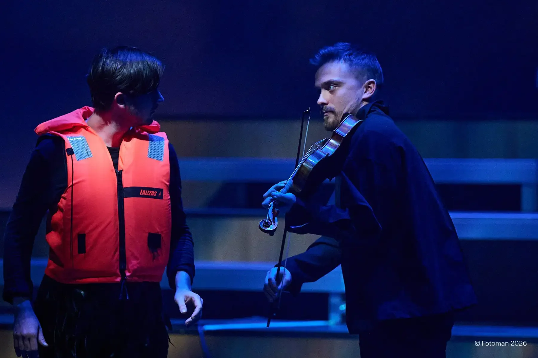 Dmitry Smirnov, flammende erde (2026)