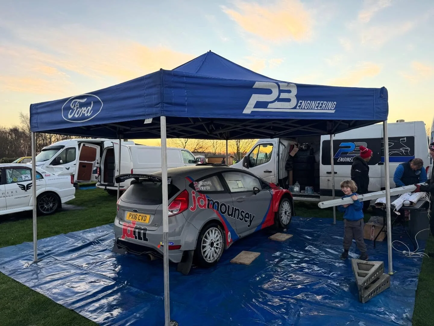 Ready for the last rally of the year (although said that a few times!) at @harewood_hillclimb with @jdmounsey.motorsport 
#pbengineering #msport #fiestar5